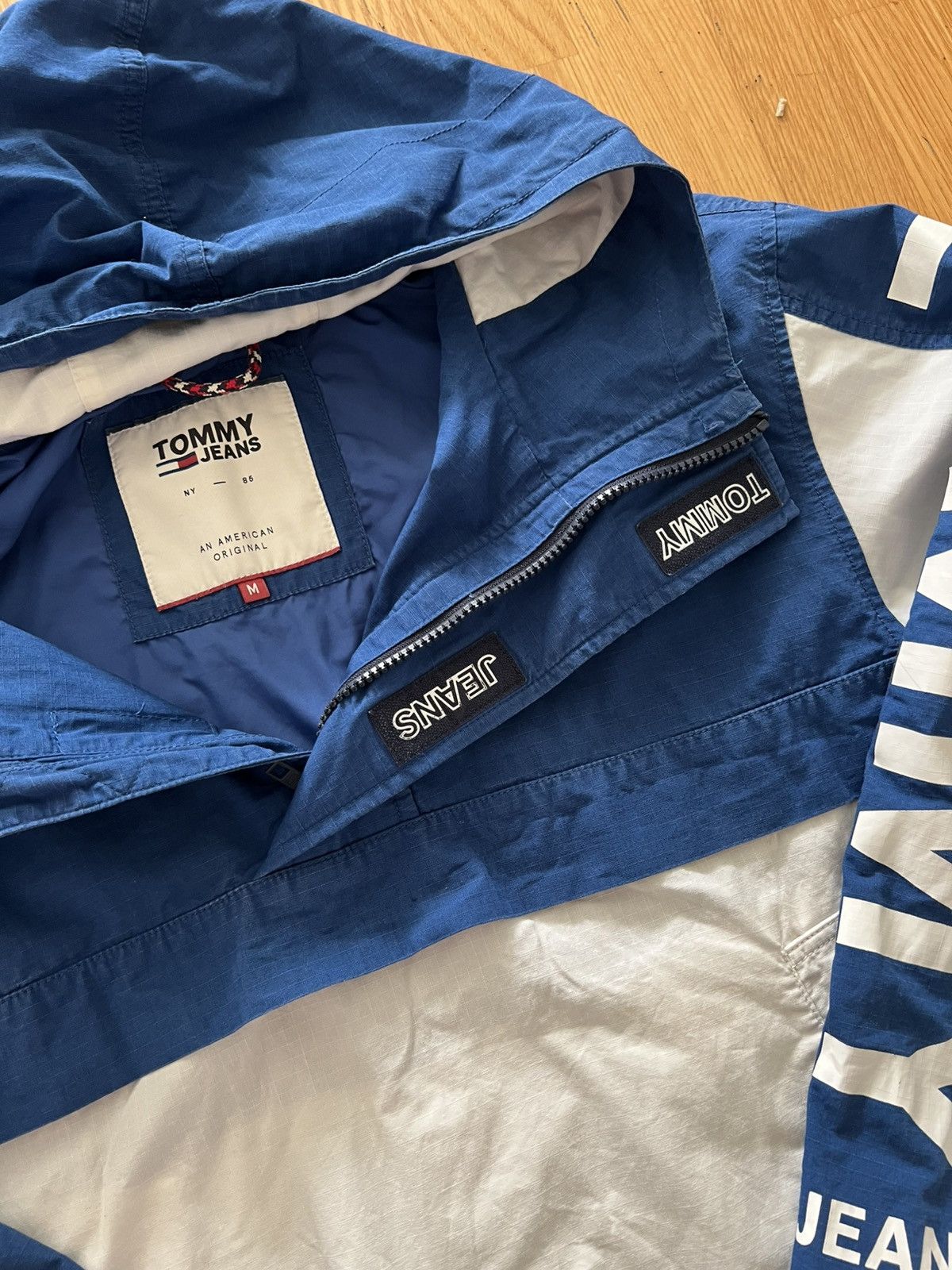 Tommy Hilfiger Tommy Jeans Vintage Windbreaker Size US M / EU 48-50 / 2 - 3 Thumbnail