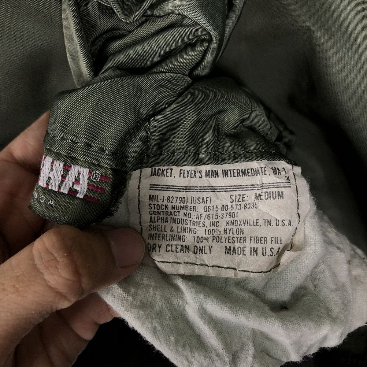 Alpha Industries 🔥 1970s VINTAGE RIOT RIOT ALPHA BOMBER JACKET MADE IN USA Size US M / EU 48-50 / 2 - 18 Thumbnail