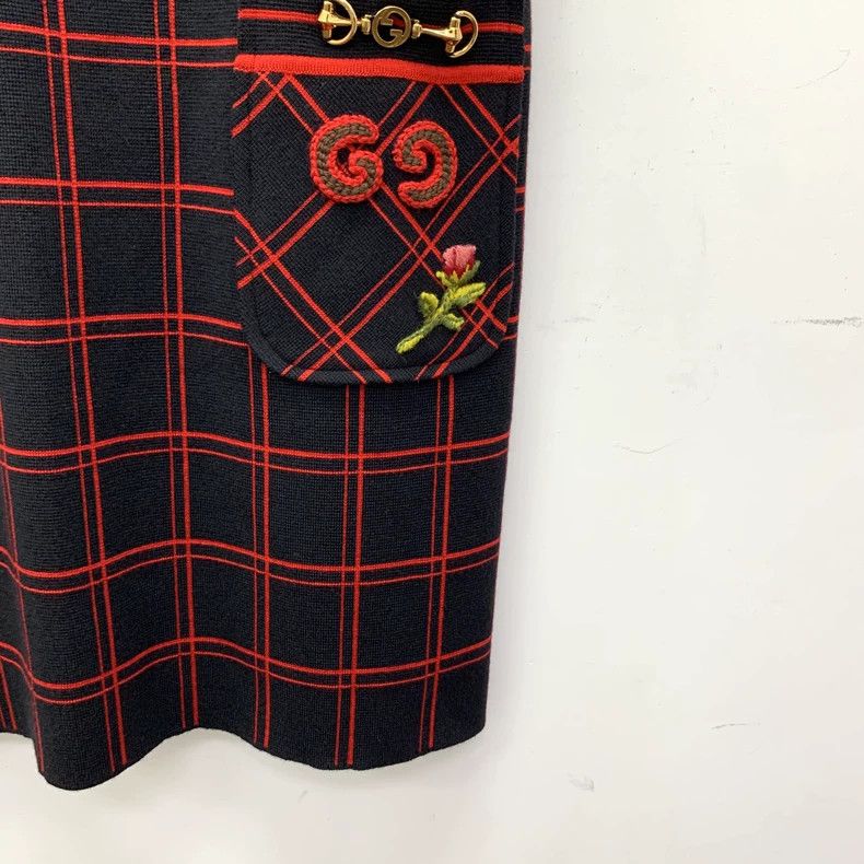 Gucci Gucci Color-blocked pocket horse buckle plaid wool round n Size S / US 4 / IT 40 - 9 Thumbnail