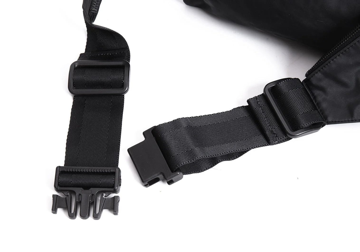 Jean Paul Gaultier Embossed Dragon Waist Bag in Black Size ONE SIZE - 14 Thumbnail
