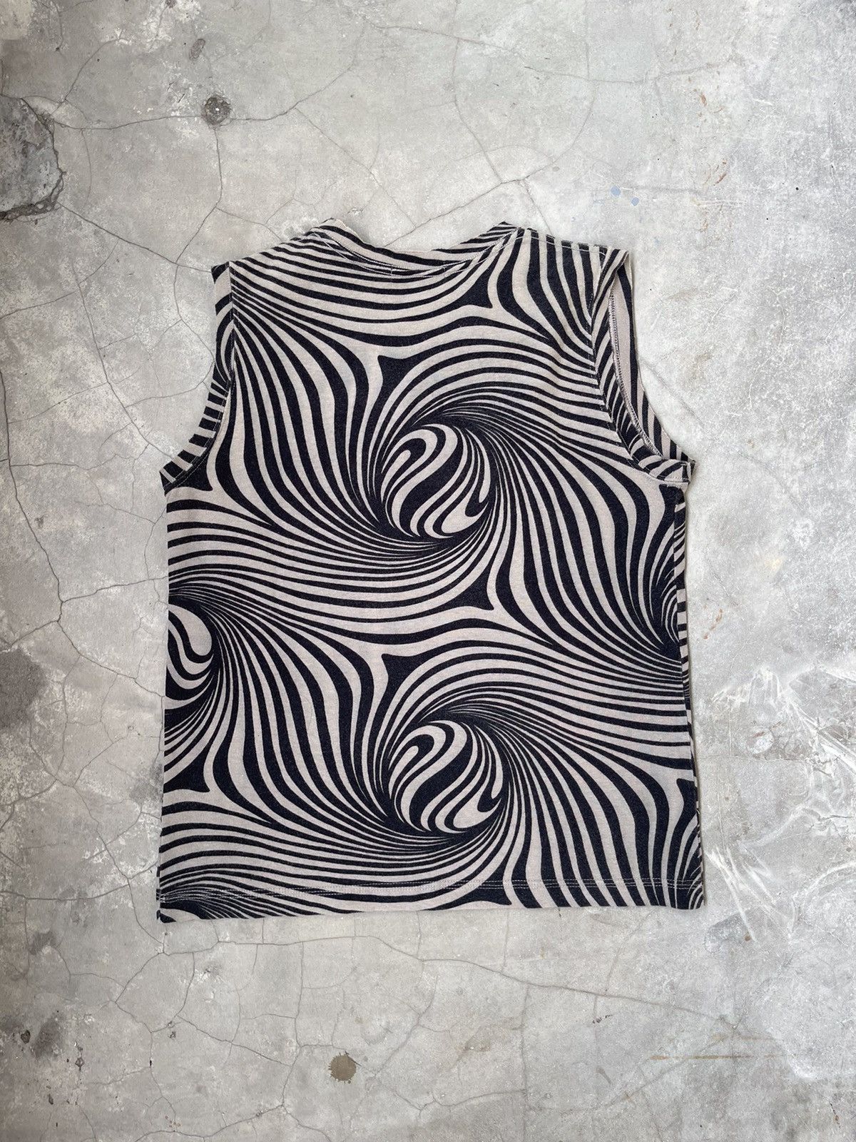 Jun Takahashi × Undercover Undercover Swirl Alloverprint Sleeveless Size US S / EU 44-46 / 1 - 4 Thumbnail
