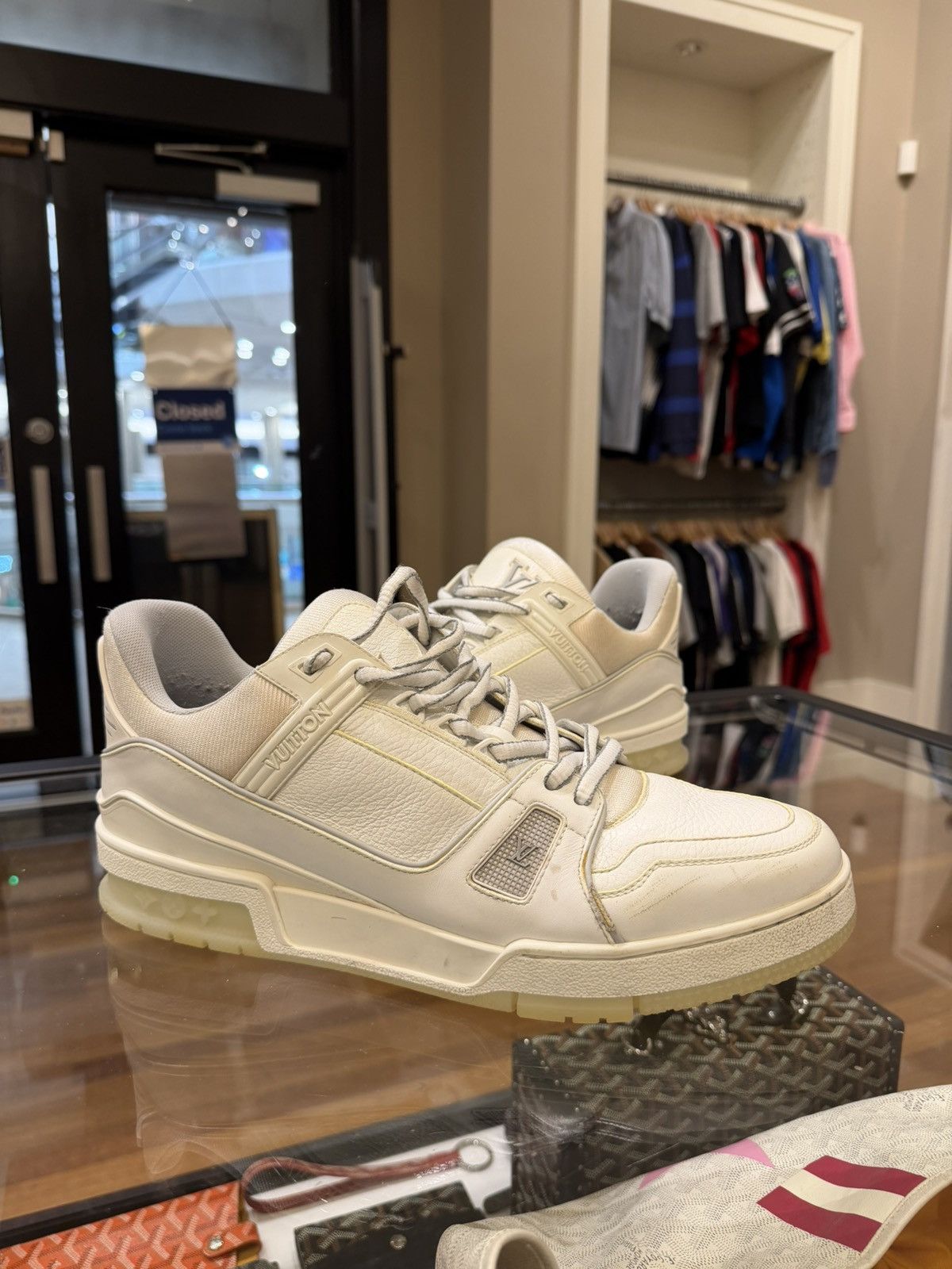 Louis Vuitton Louis Vuitton Trainer - White Size US 9 / EU 42 - 3 Thumbnail