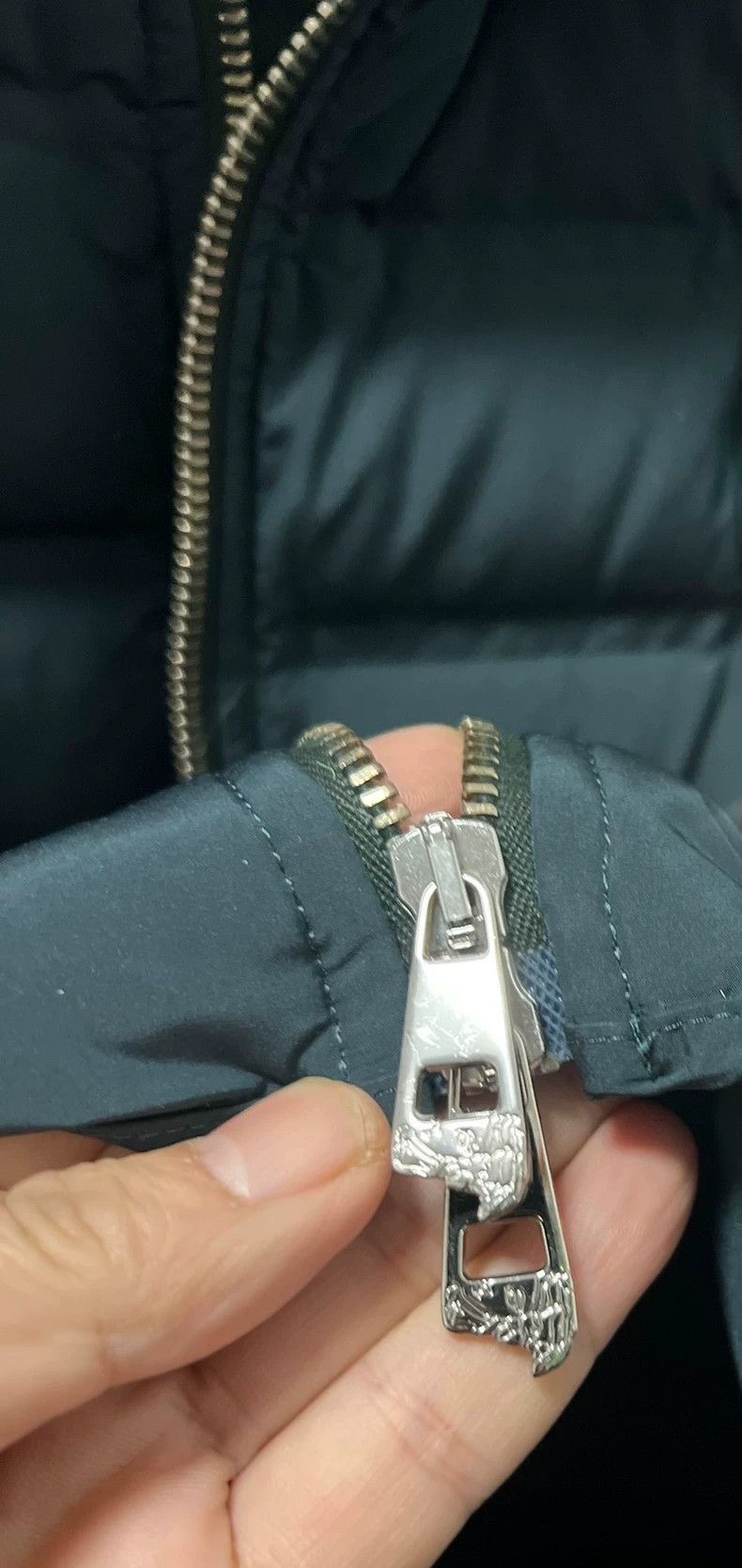 Versace Versace Goose down jacket logo on the chest Size L / US 10 / IT 46 - 4 Thumbnail
