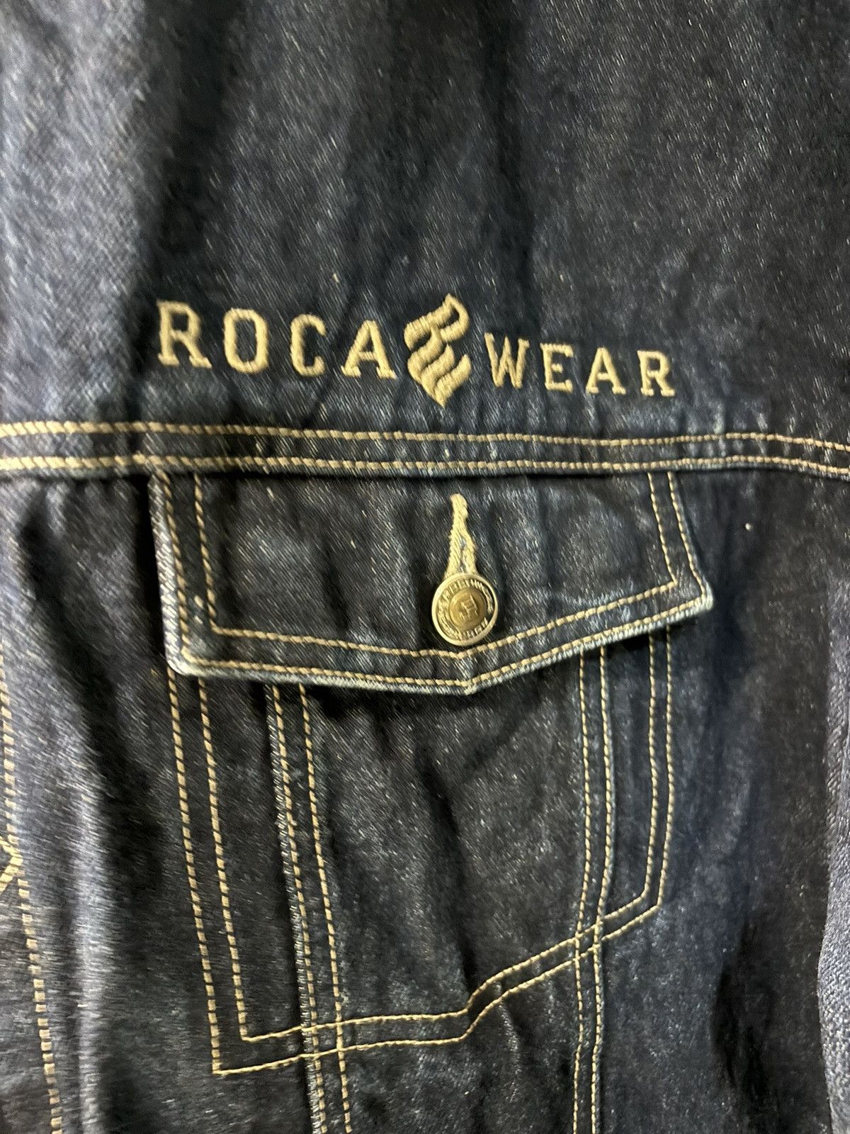 Rocawear Vintage Rocawear Denim Jacket quilted Lining Size US L / EU 52-54 / 3 - 2 Thumbnail