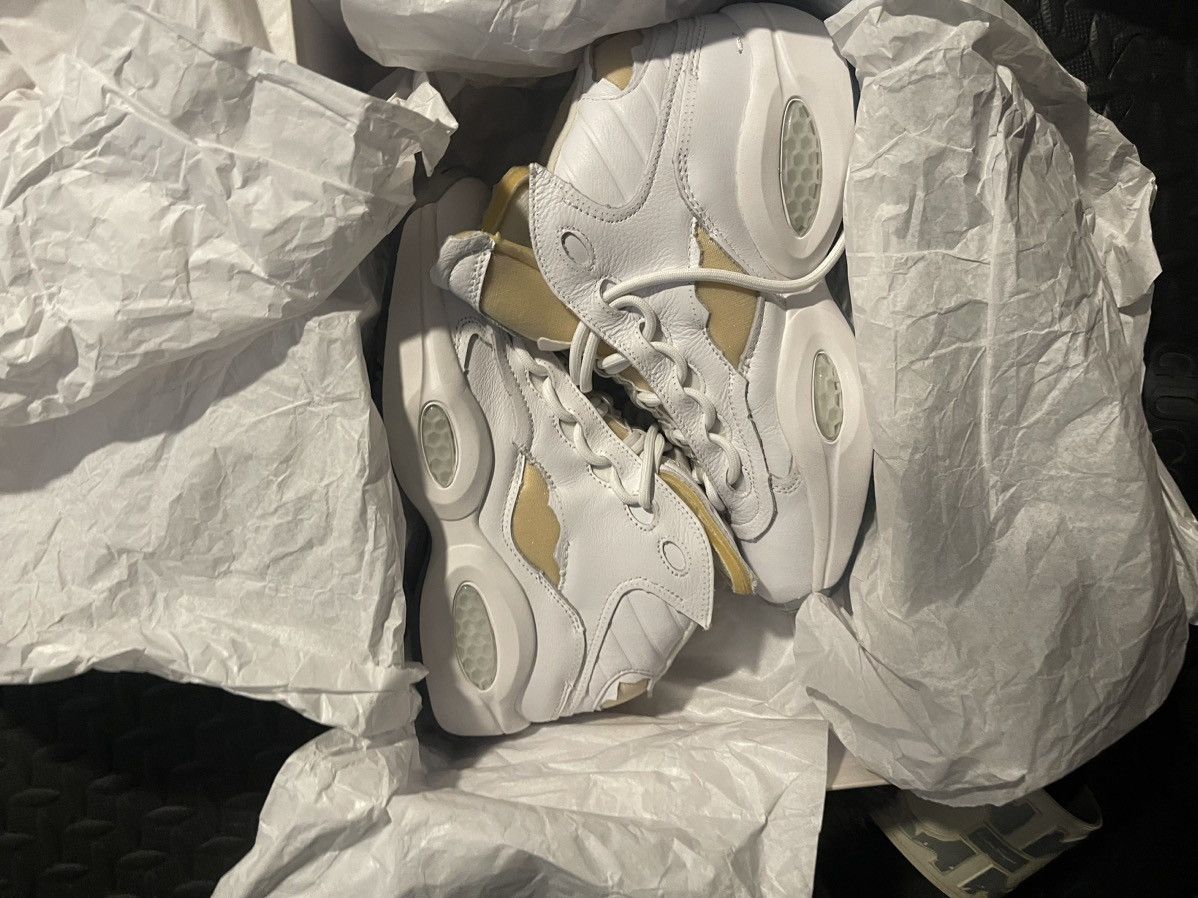 Maison Margiela × Reebok 2022 Maison Margiela x Question Mid ‘Memory Off -White Size US 8 / EU 41 - 3 Thumbnail