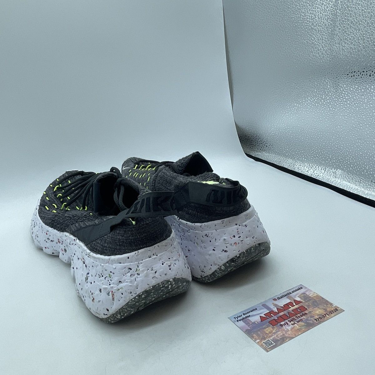 Nike Space hippie black volt Size US 9.5 / EU 42-43 - 4 Thumbnail