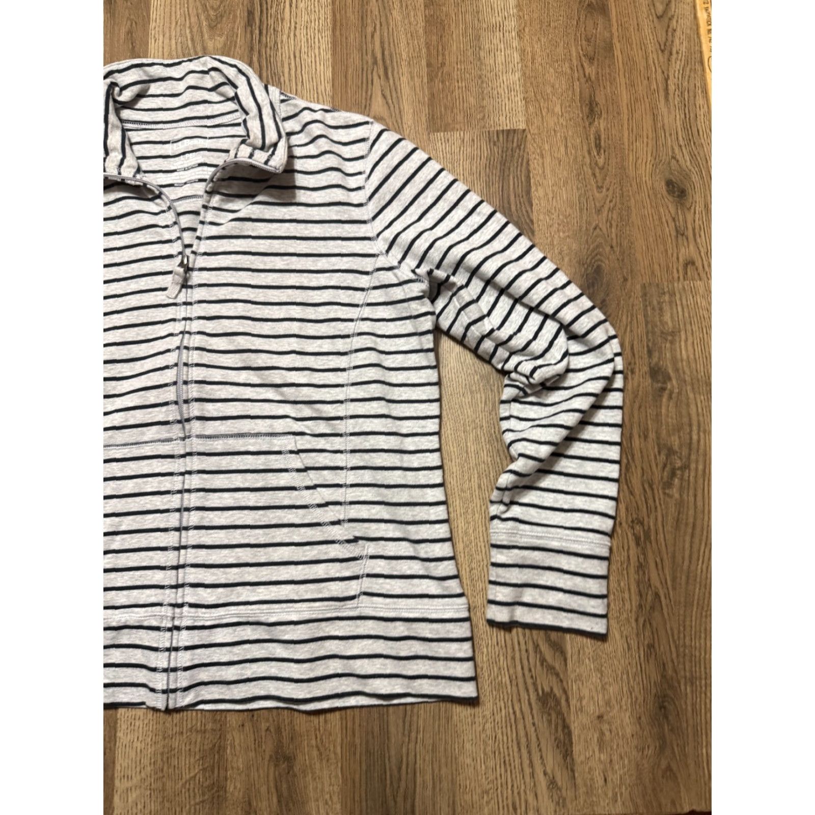 Vintage L.L. Bean Sweater Women's Size Large Petite Striped Gray Black Full Zip Womens Size L / US 10 / IT 46 - 4 Thumbnail
