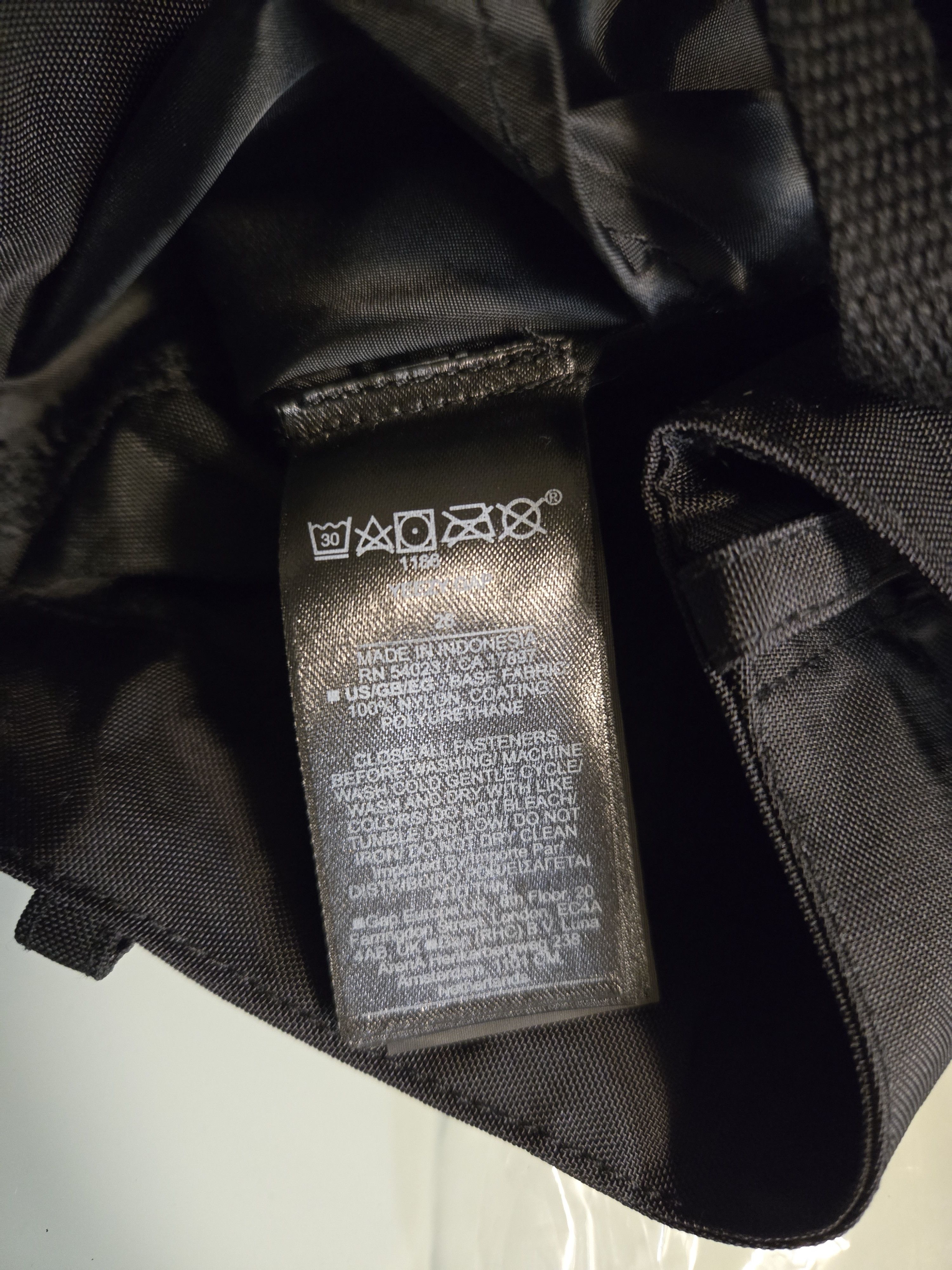Balenciaga × Gap × Kanye West Yeezy gap balenciaga cordura cargo pants black size 28 Size US 28 / EU 44 - 4 Thumbnail