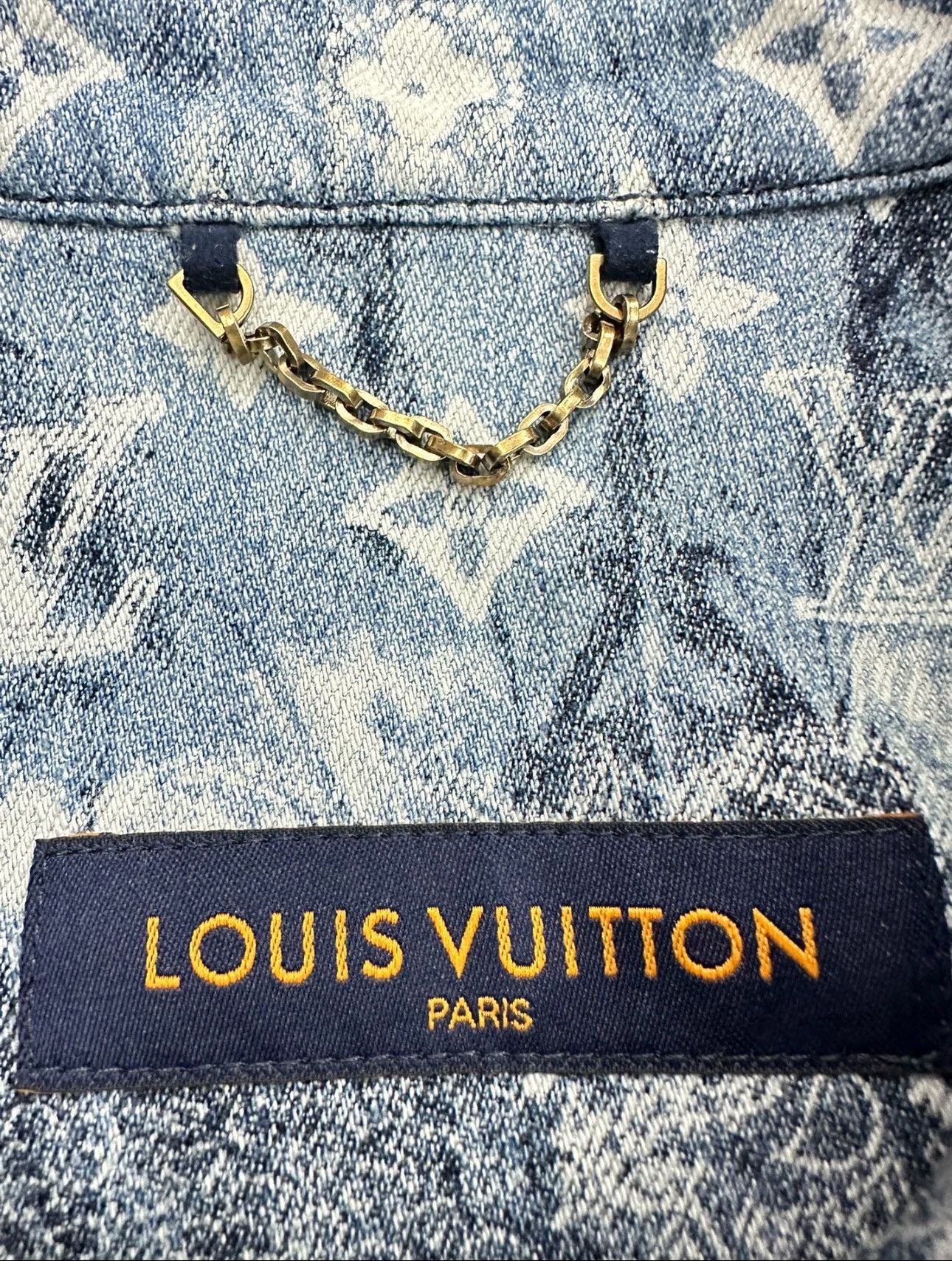 Louis Vuitton Louis Vuitton Monogram Denim Shirt Sz.S Size US S / EU 44-46 / 1 - 3 Thumbnail