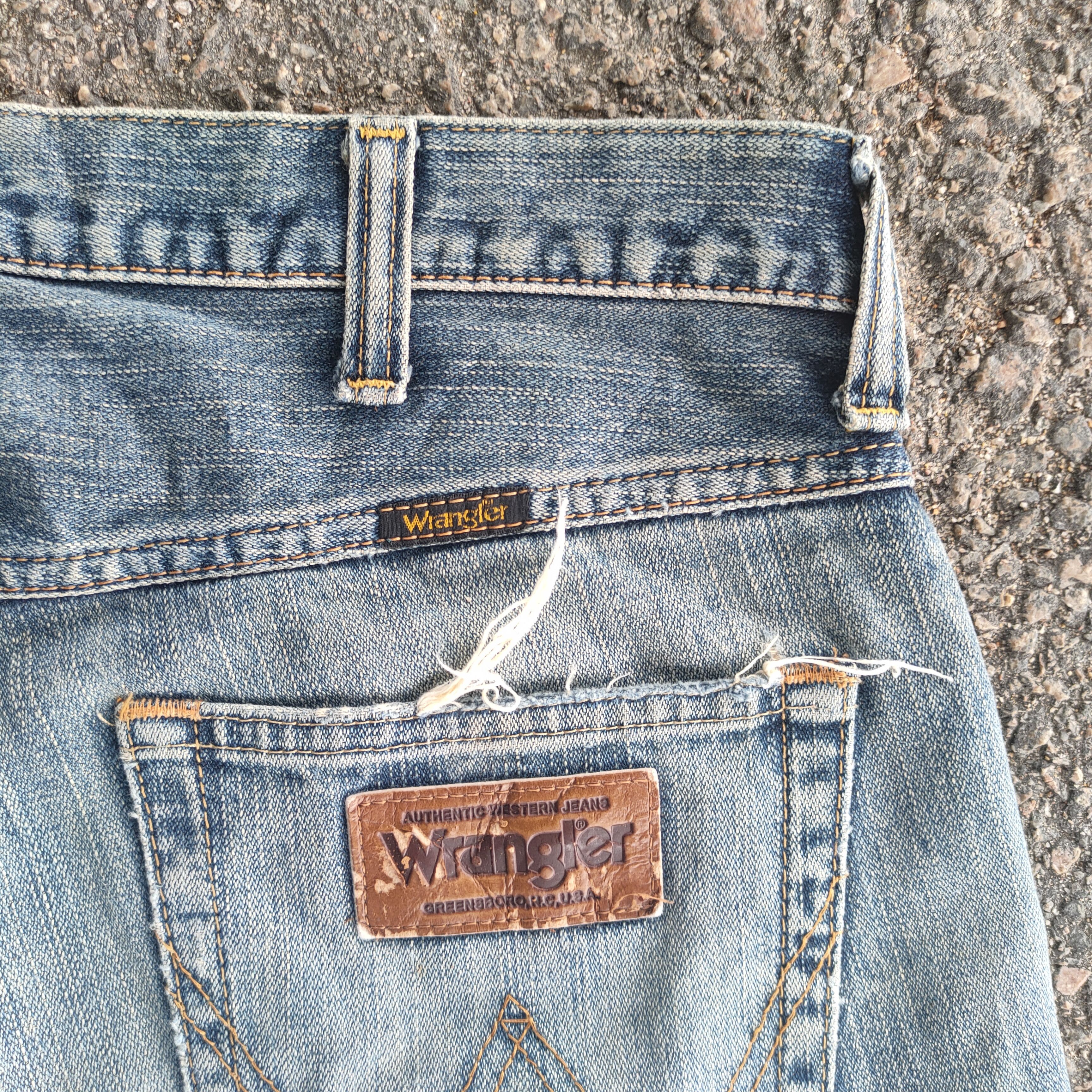Wrangler VINTAGE WRANGLER FADED RIPPED JEANS DENIM PANTS Size US 34 / EU 50 - 10 Thumbnail