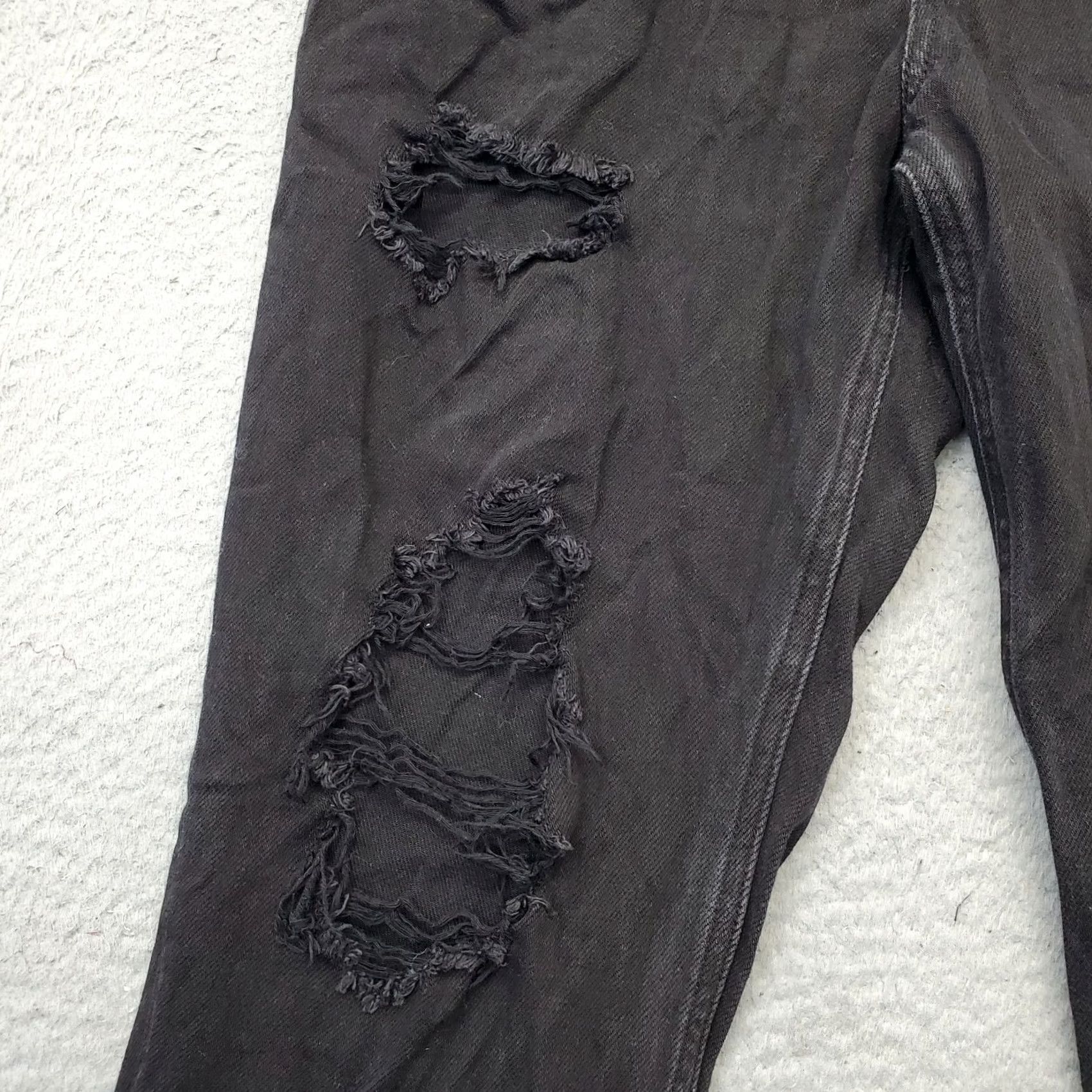 Vintage Aéropostale Mom Jeans Women's 6 Black Denim Distressed Comfort Fit Straight Leg Jeans Womens Size 6 Black Distressed Comfort Fit Straight Leg Size 28" / US 6 / IT 42 - 8 Thumbnail