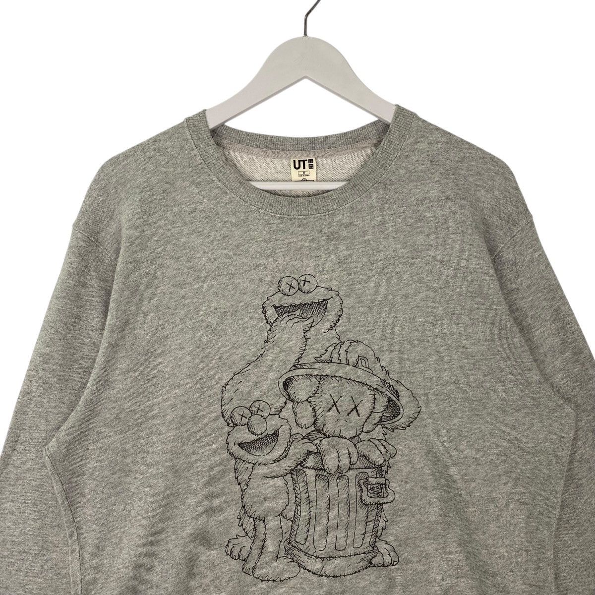 Vintage Vintage Sesame Street Uniqlo Sweatshirt Crewneck Grey Size US M / EU 48-50 / 2 - 4 Thumbnail