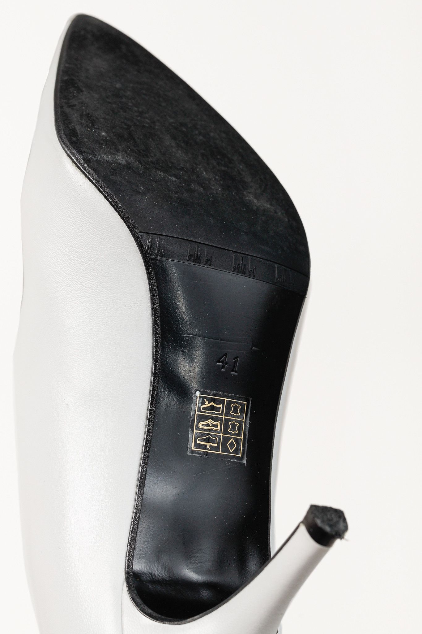 Billi Bi Billi Bi White Leather Pointed-Toe Pumps Size US 10.5 / IT 40.5 - 5 Thumbnail