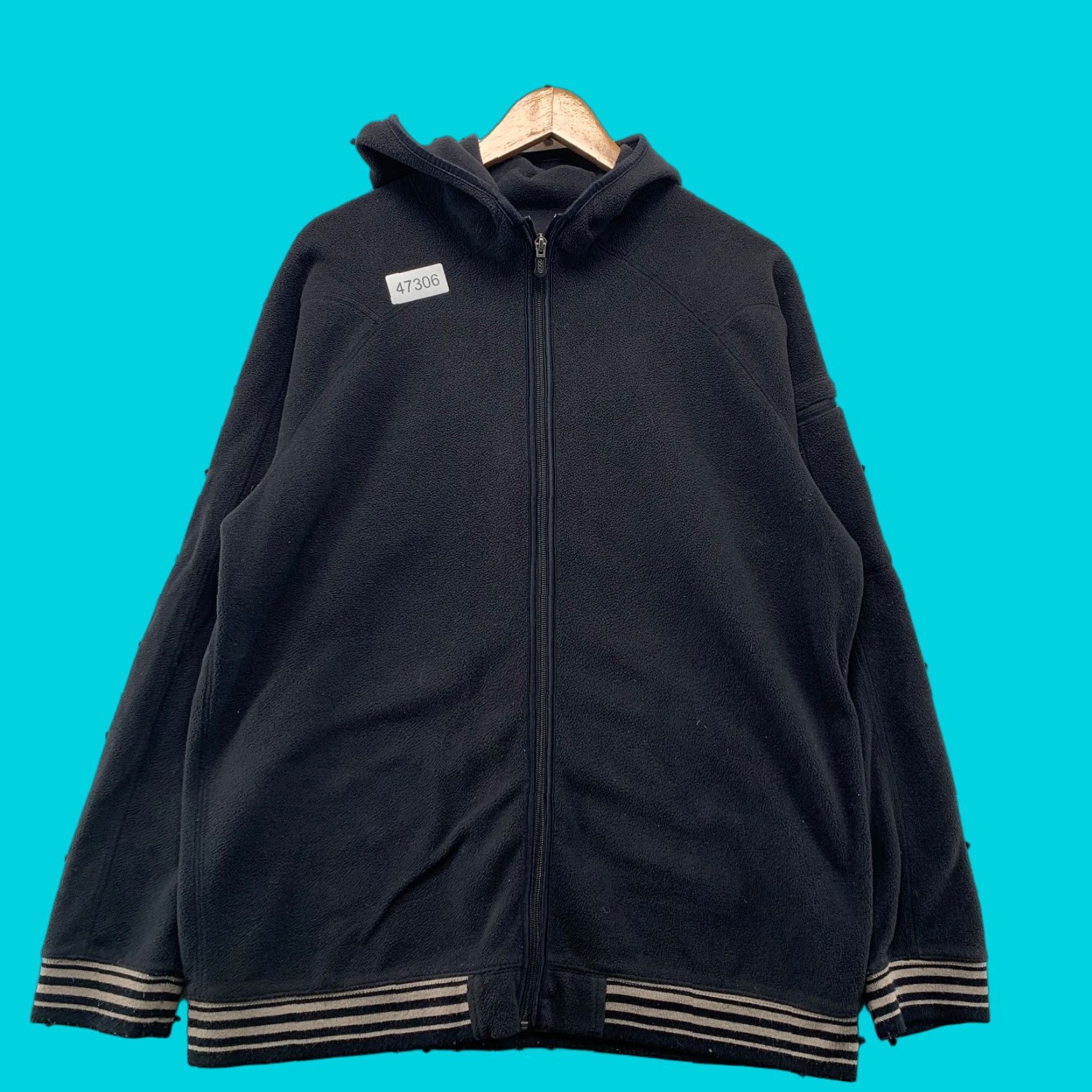 Patagonia Patagonia Fleece Hoodie Jacket Mens Large Black Hooded Zip Outdoor Jacket Size US L / EU 52-54 / 3 - 1 Thumbnail