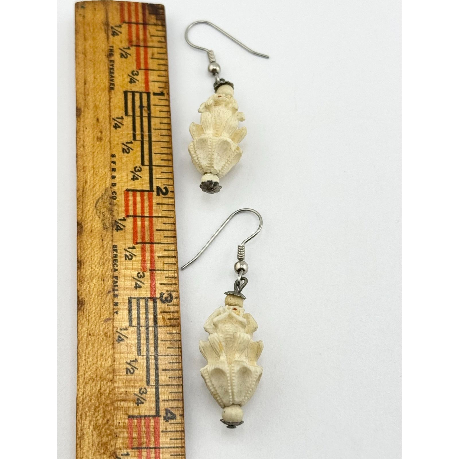 Vintage Vintage faux carved monkey no see no talk no hear screw back Size ONE SIZE - 7 Thumbnail