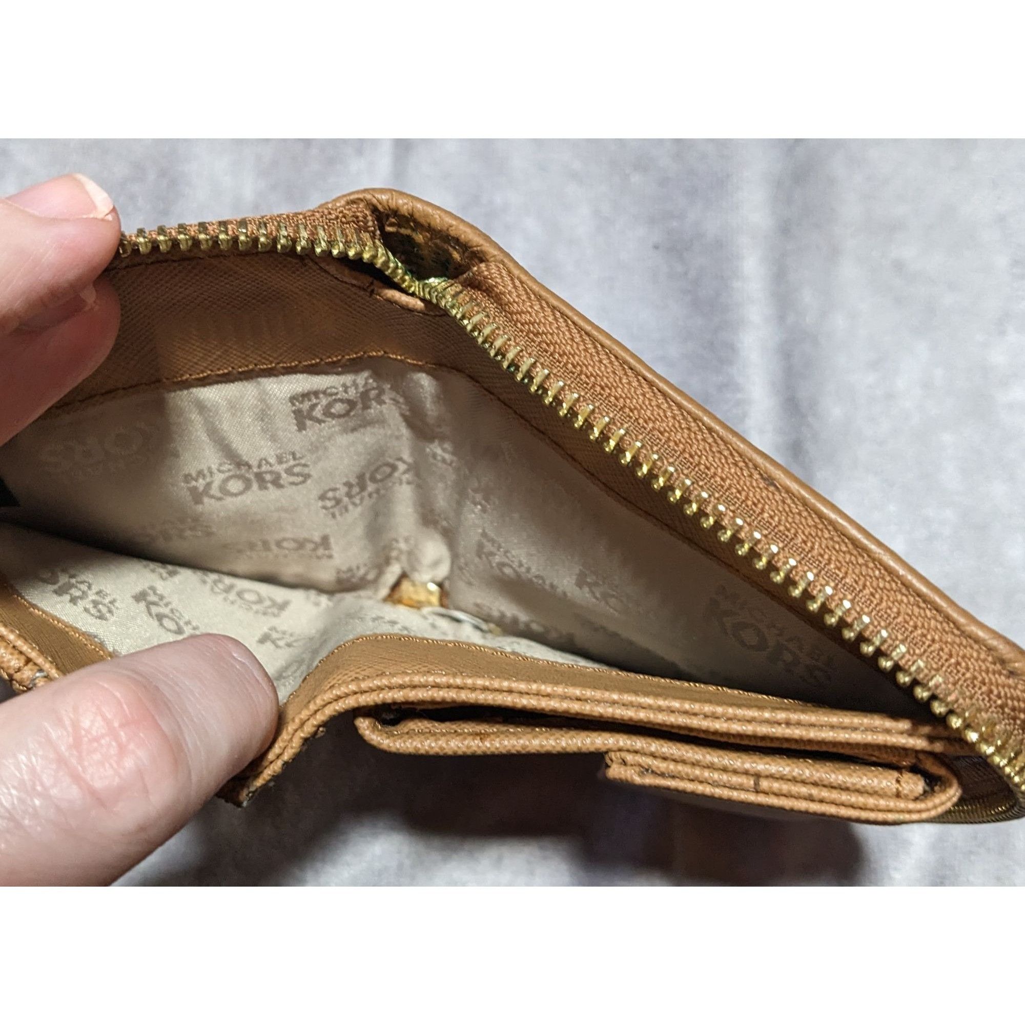 Michael Kors Michael Kors Brown Pebbled Leather Wallet Size ONE SIZE - 13 Thumbnail