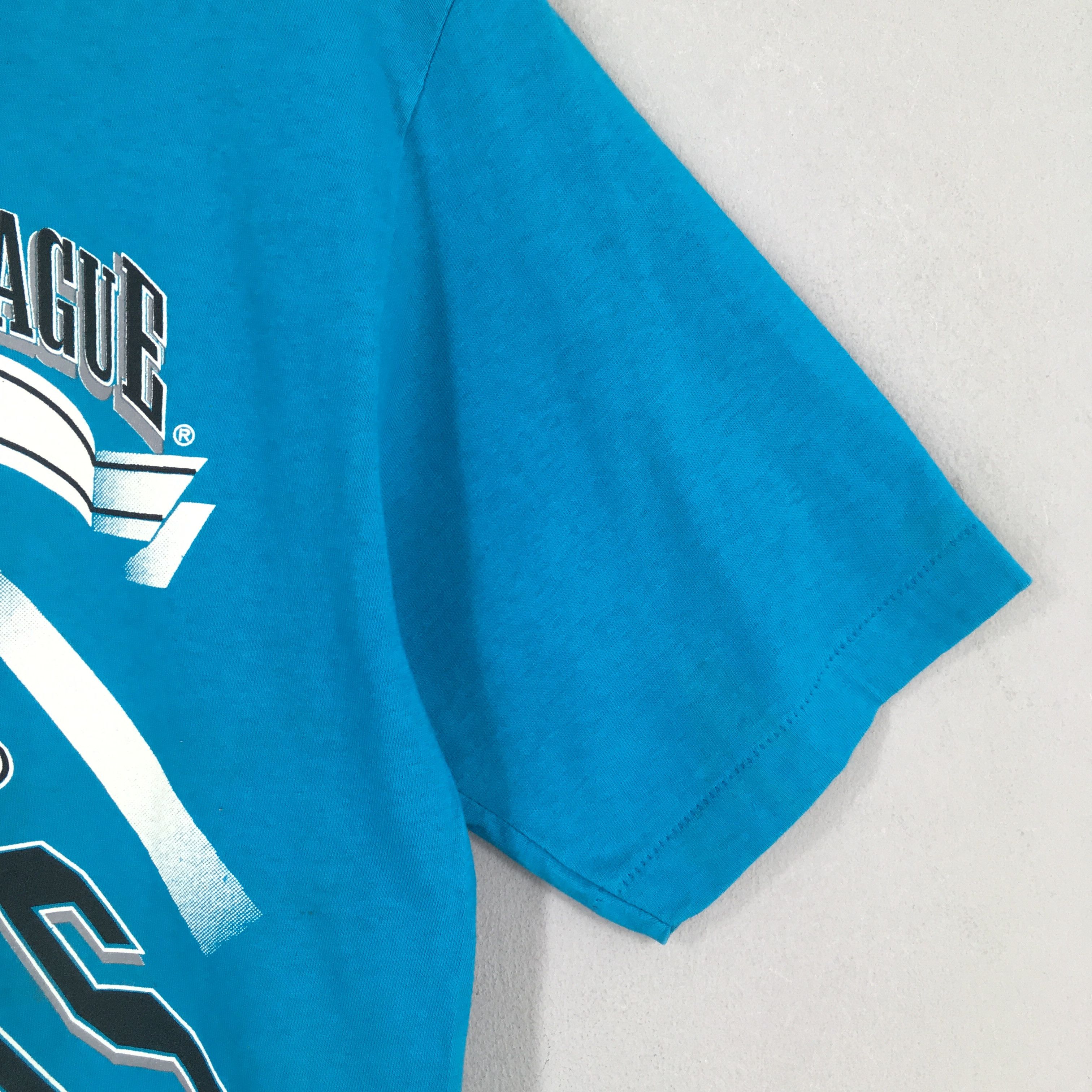 NHL Vintage 90's San Jose Sharks Hockey NHL Tshirt Large Size US L / EU 52-54 / 3 - 4 Thumbnail