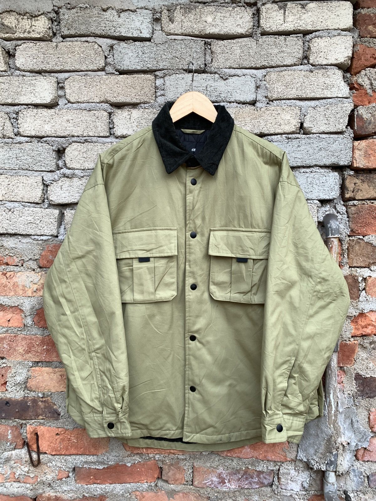 image of H&m Button Up Jacket Corduroy Collar in Green, Men's (Size Large)