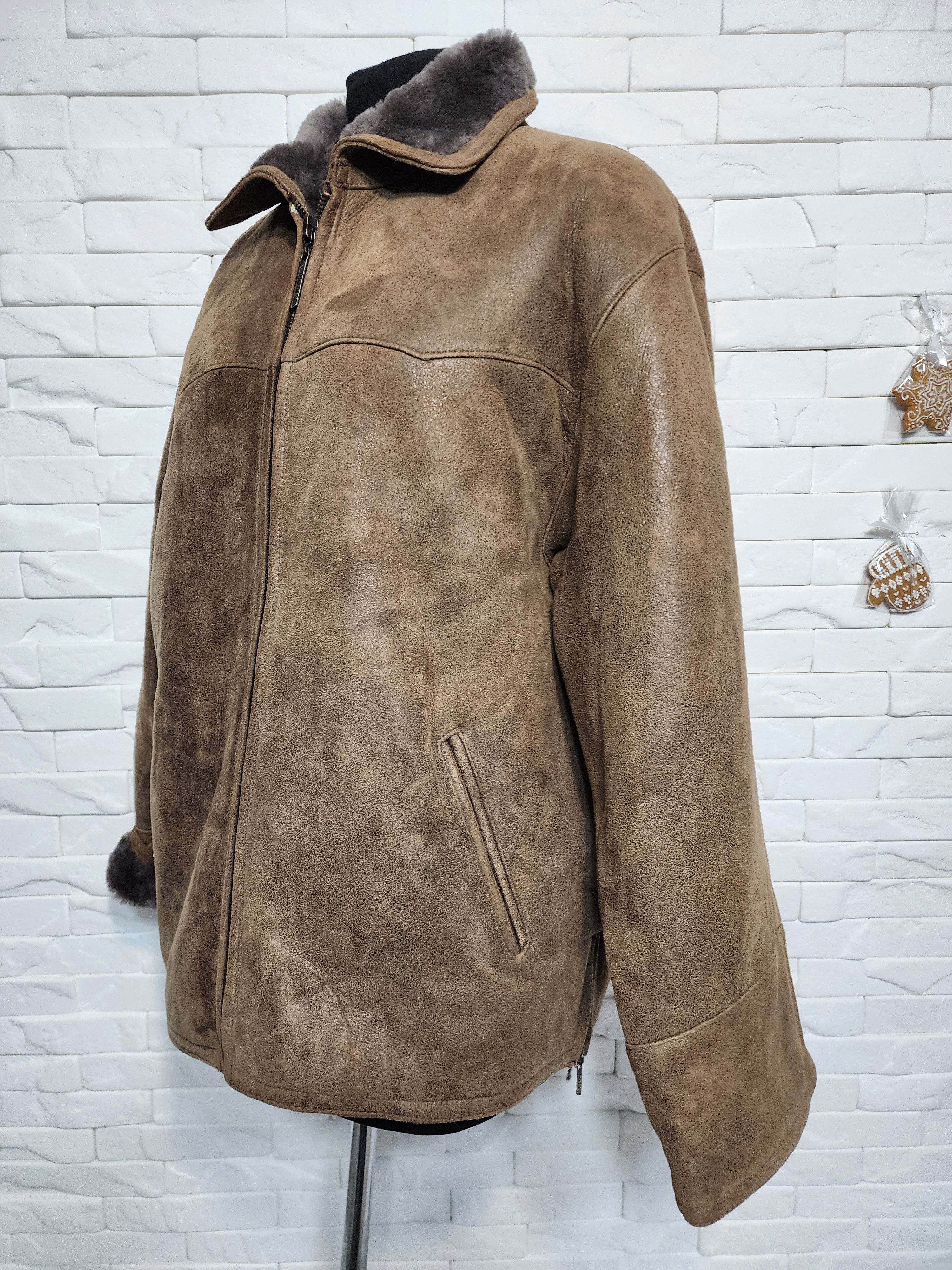 Furla Men's Brown Sheepskin Coat: White Fur, Metal Zipper Size US L / EU 52-54 / 3 - 2 Thumbnail