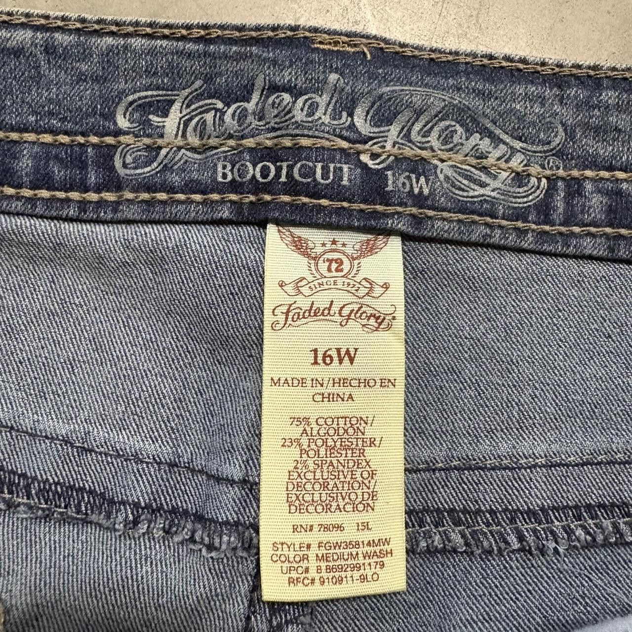 Vintage Crazy Vintage Y2K/2000s Bootcut Medium Wash Denim Jeans! Size US 36 / EU 52 - 6 Thumbnail