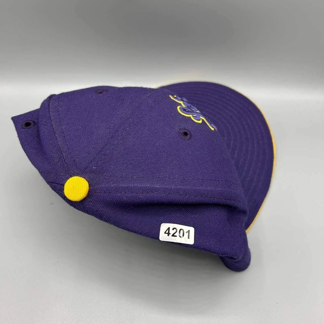 New Era Los Angeles LA Lakers Hat 7 Embroidered NBA Fitted Cap Wool Size ONE SIZE - 9 Thumbnail