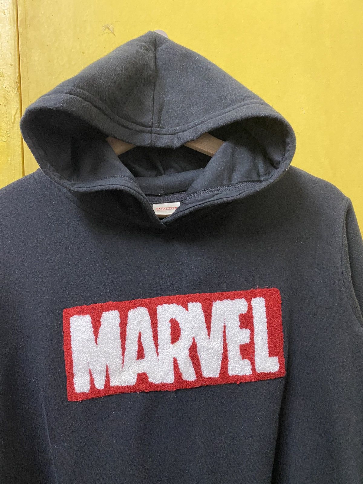 Marvel Comics Marvel Sweatshirt and Marvel Sweatpants Size US 32 / EU 48 - 7 Thumbnail
