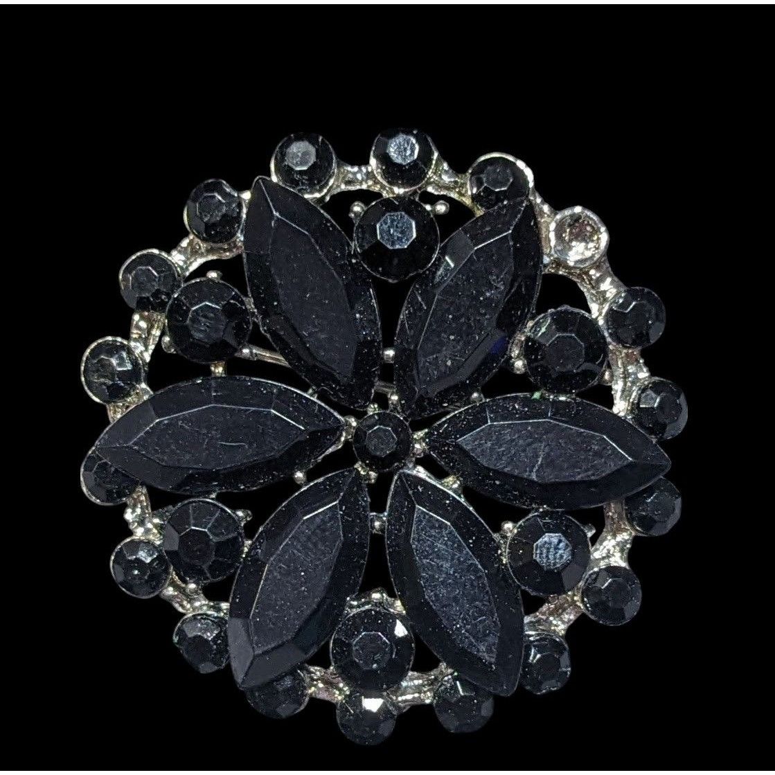 Other Vintage Gothic Floral Black And Silver Tone Gemmed Brooch Size ONE SIZE - 1 Thumbnail
