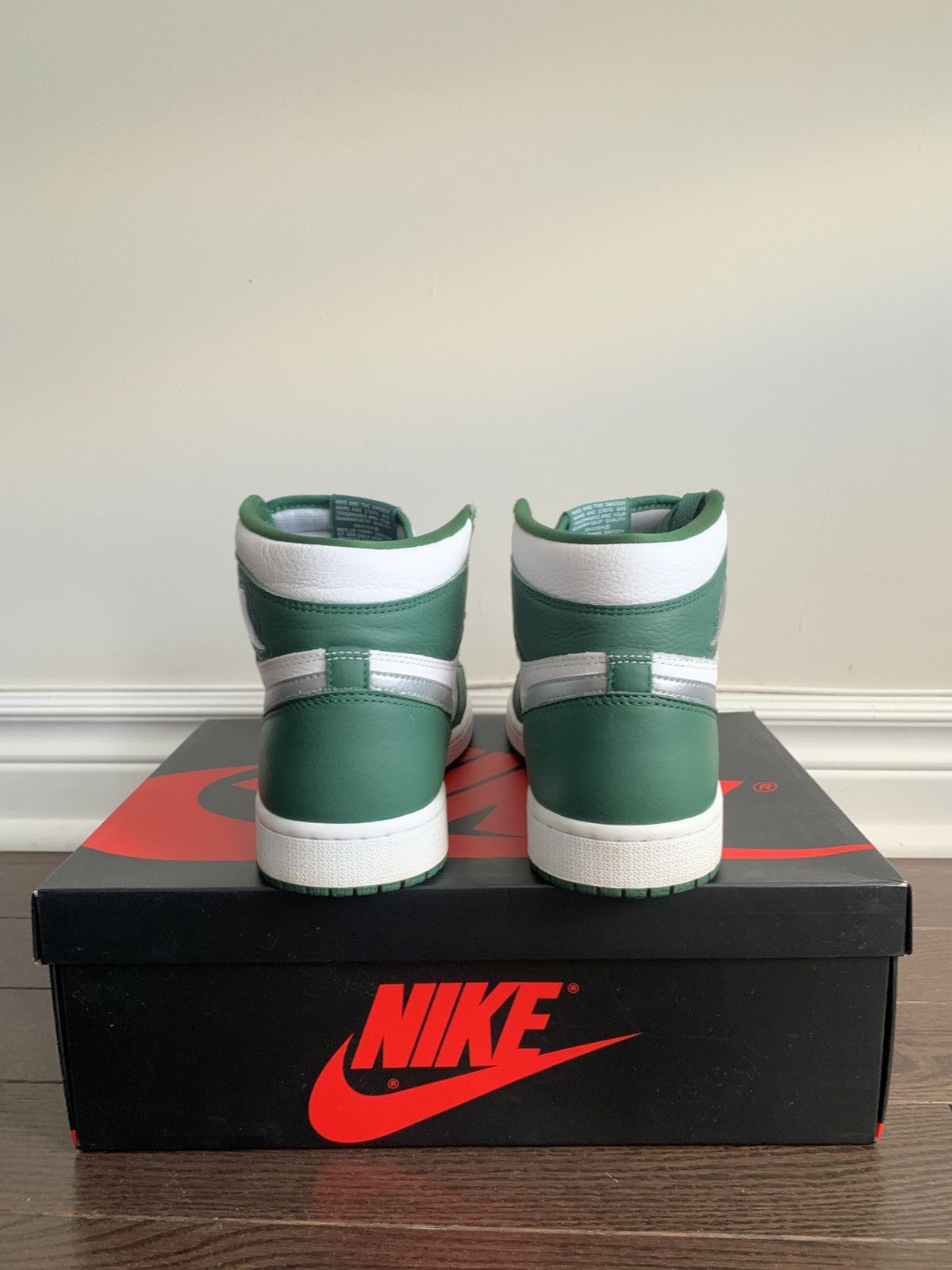 Jordan Brand Jordan 1 Retro High OG Gorge Green Size US 9 / EU 42 - 7 Thumbnail