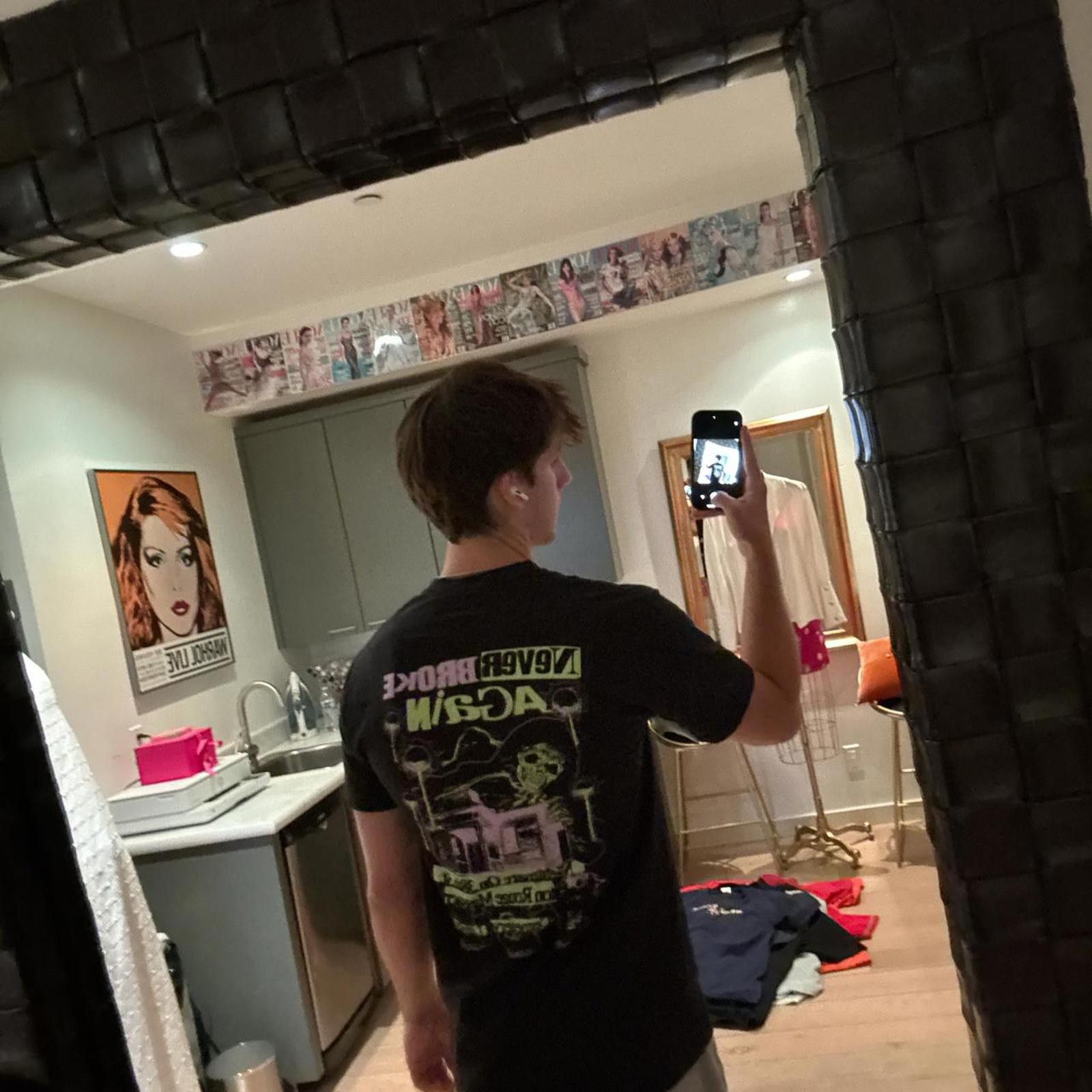 NBA YB Never Broke Again Tee Size US L / EU 52-54 / 3 - 2 Thumbnail