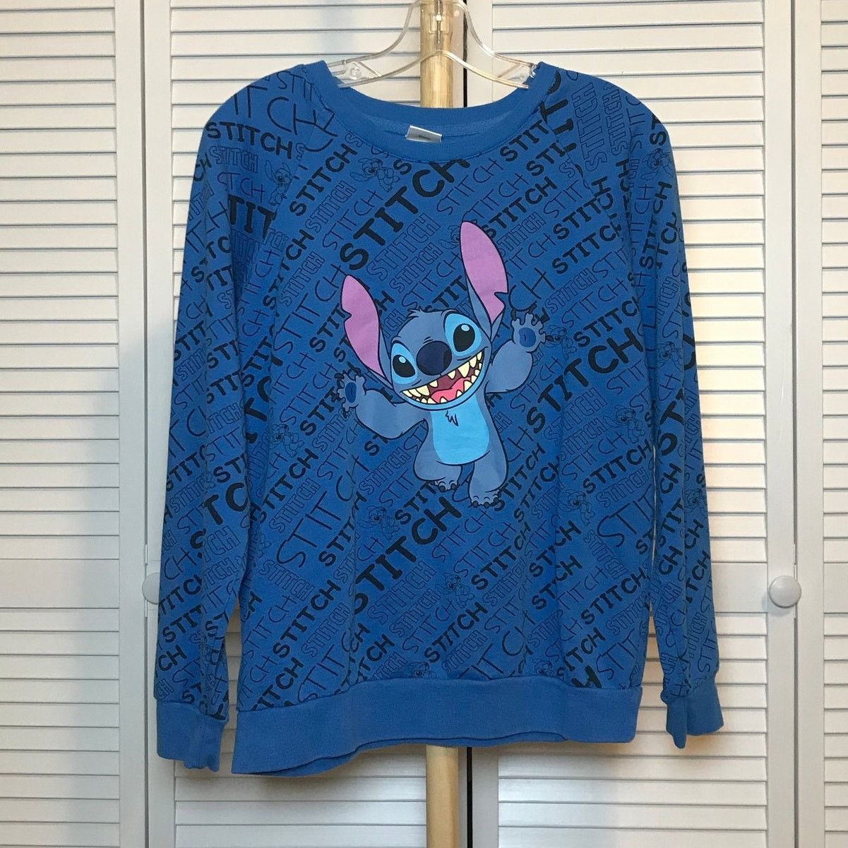 Disney Disney Lilo & Stitch Crew Neck Long Sleeve Sweatshirt M Size M / US 6-8 / IT 42-44 - 1 Thumbnail