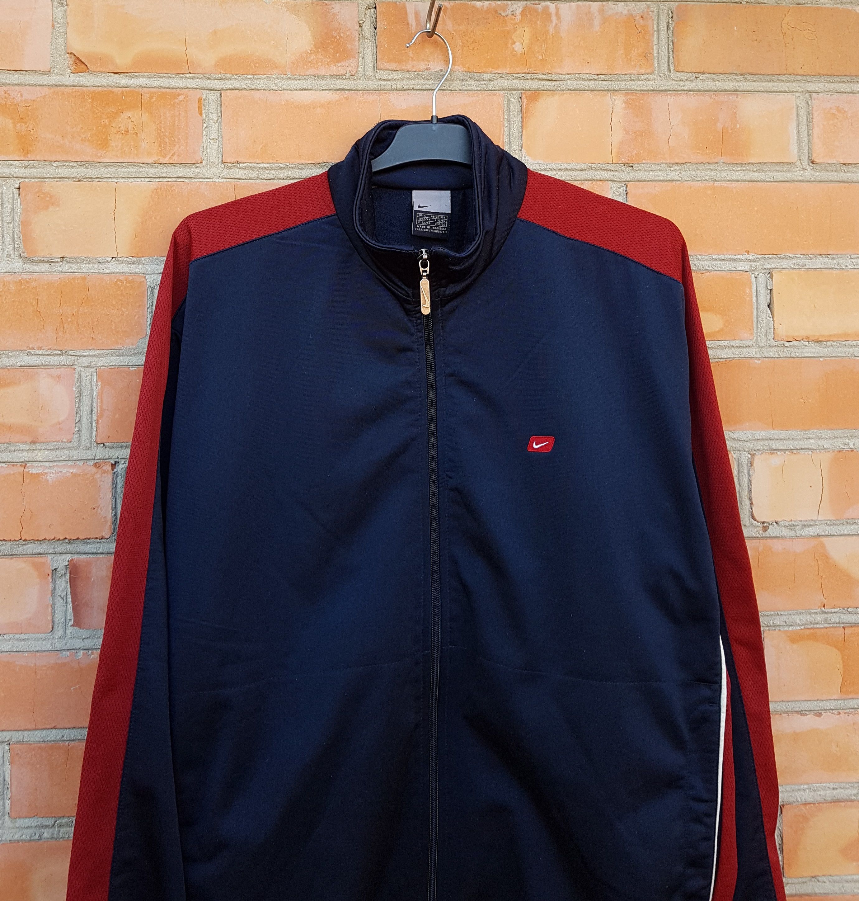Nike y2k Vintage Nike Track Top Full Zip Jacket sz L Size US L / EU 52-54 / 3 - 2 Thumbnail