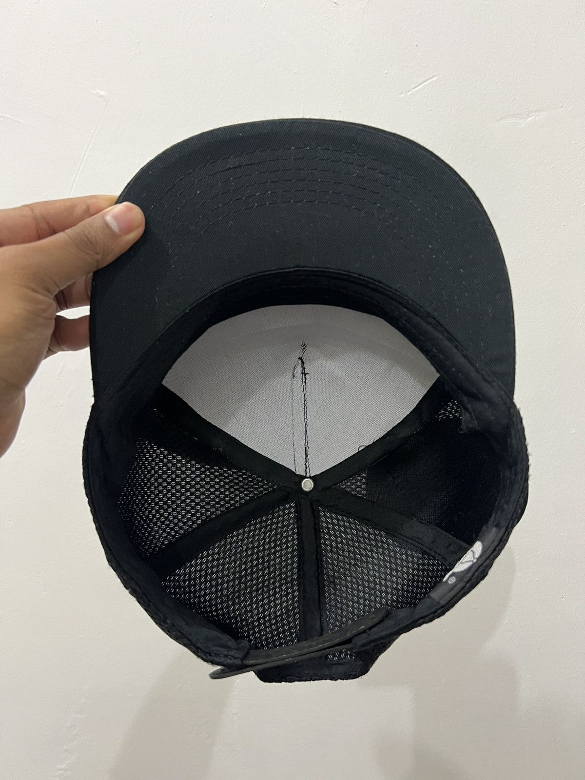 If Six Was Nine Cartoon Avant Garde Trucker Hat Size ONE SIZE - 9 Thumbnail