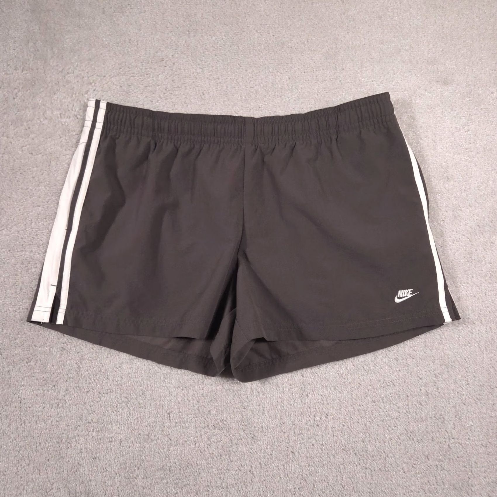 Nike Nike Women's Athletic Running Shorts XL Gray Gym Workout Pockets Size 40" / US 18 - 2 Thumbnail