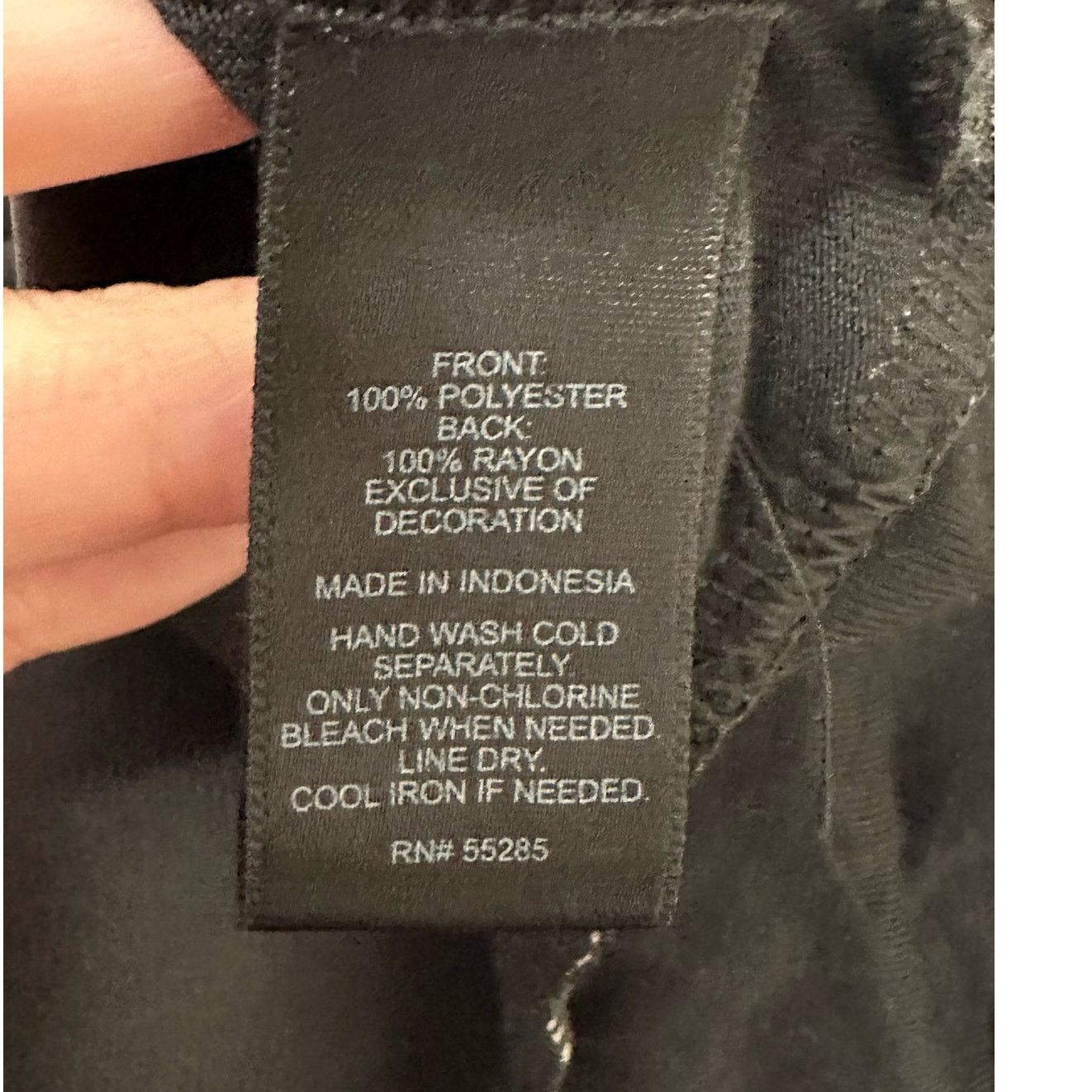 Express Express black racer back sequin details blouse size Small Size S / US 4 / IT 40 - 4 Thumbnail