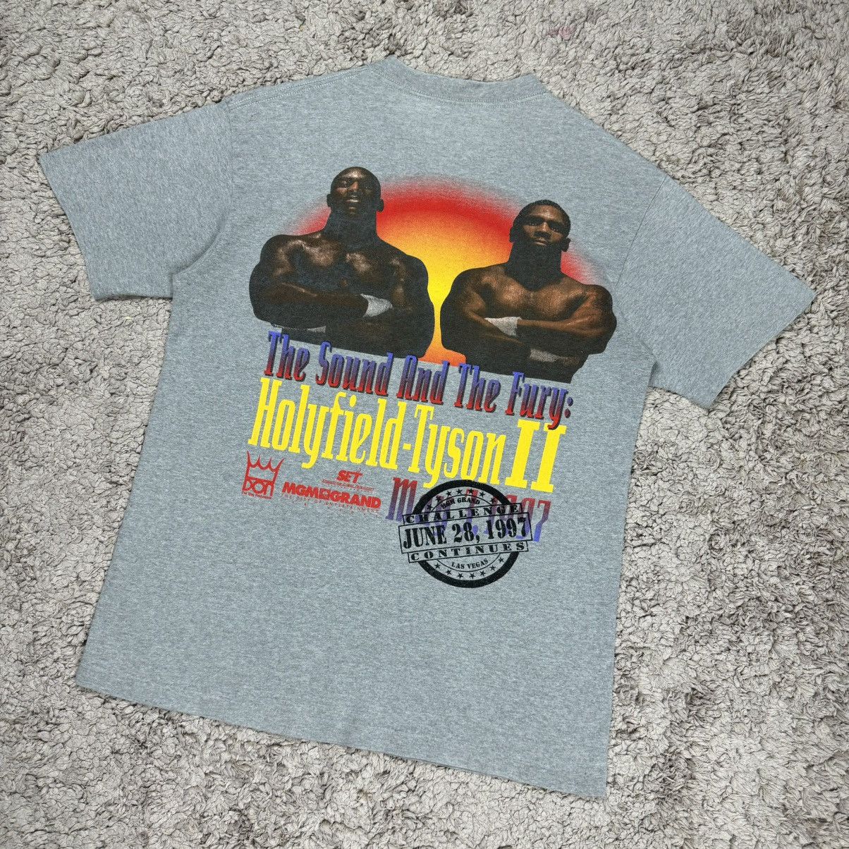 Vintage Vintage Mike Tyson VS Holyfield T-shirt Size US M / EU 48-50 / 2 - 4 Thumbnail