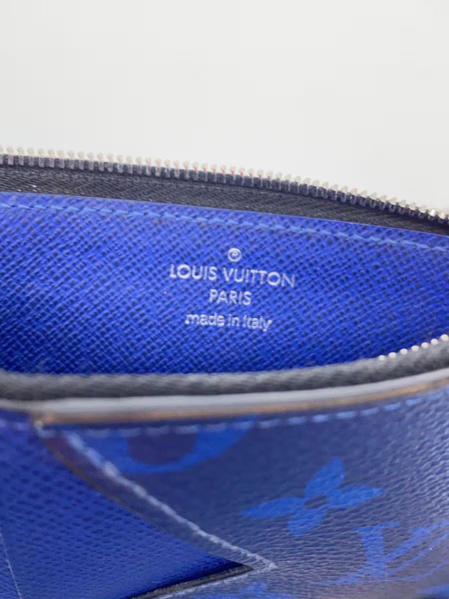 Louis Vuitton Louis Vuitton Taigarama Coin Card Holder Navy Blue Size ONE SIZE - 3 Thumbnail