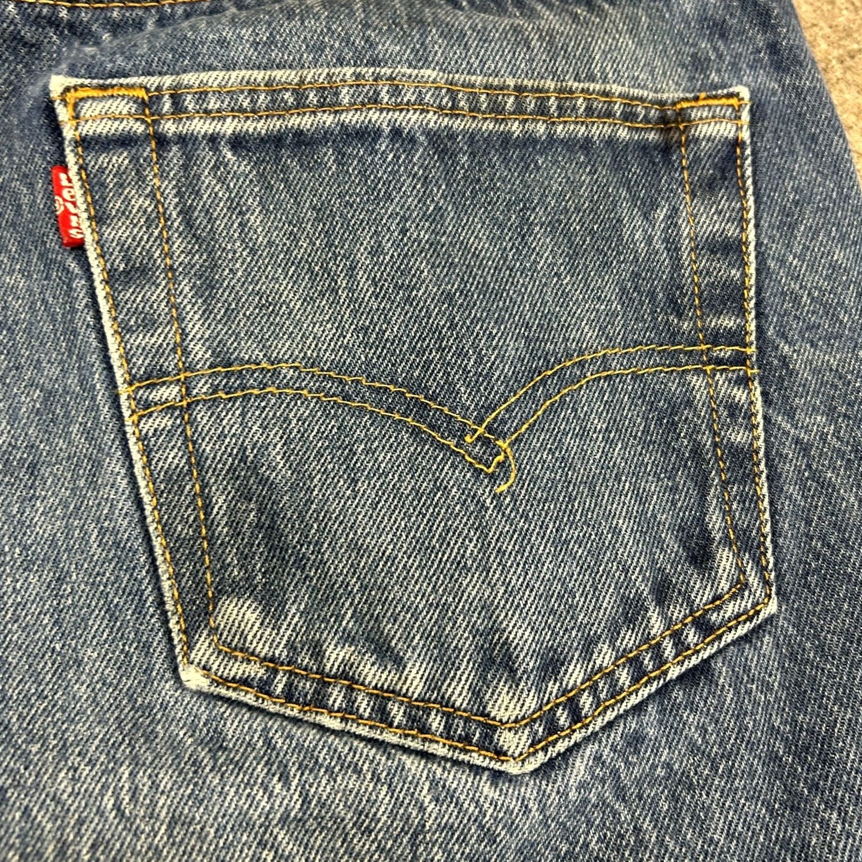 Levi's Levi's 501 Jeans Mens 36x34 Blue Straight Regular Medium Wash Cotton Denim 5-Pocket Button Fly Size US 36 / EU 52 - 5 Thumbnail