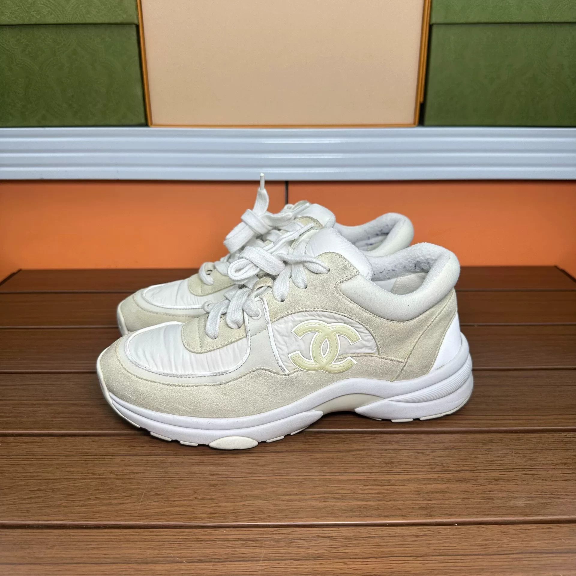 Chanel Chanel Casual Lowtop Sneakers it_34-5 Women Size US 4.5 / IT 34.5 - 1 Thumbnail