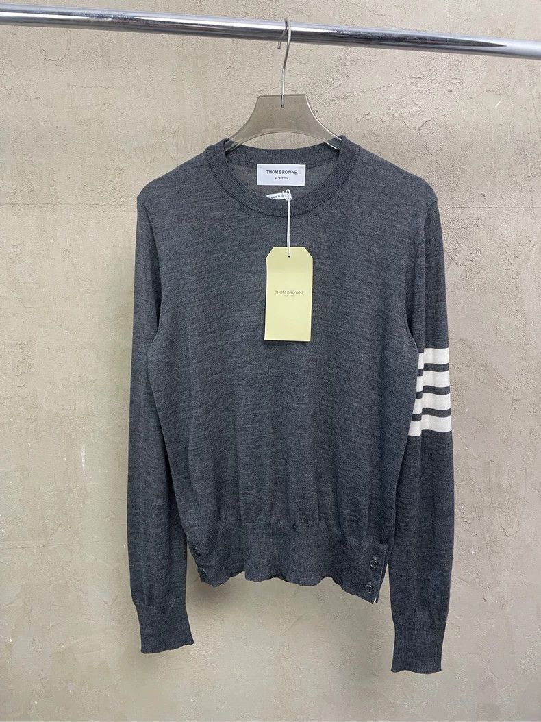 Thom Browne Thom browne Gray four-striped round-neck wool sweater 2504- Size US XXS / EU 40 - 1 Thumbnail