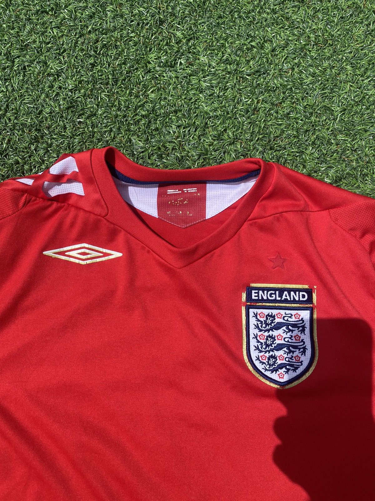 Umbro × Vintage England 2006-2008 Home Soccer Jersey RARE Size US XL / EU 56 / 4 - 2 Thumbnail