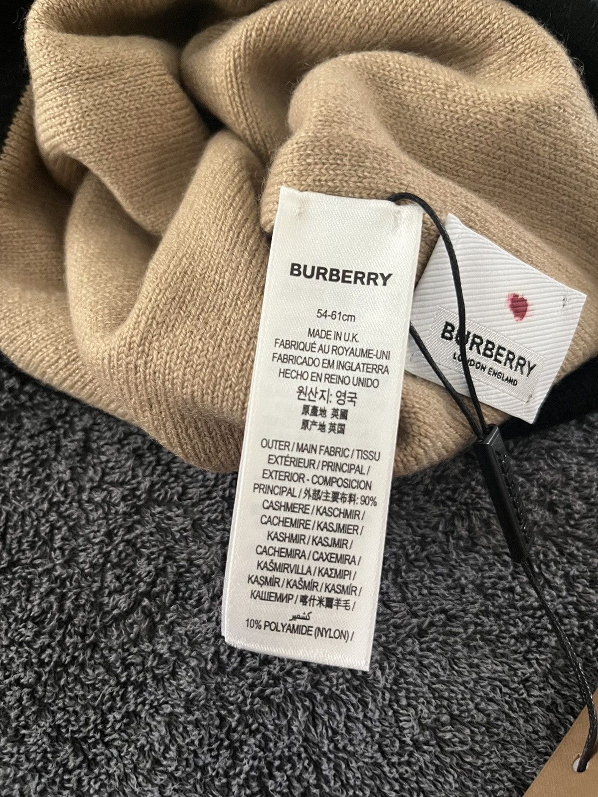 Burberry Burberry Logo Intarsia Cashmere Beanie Size ONE SIZE - 8 Thumbnail