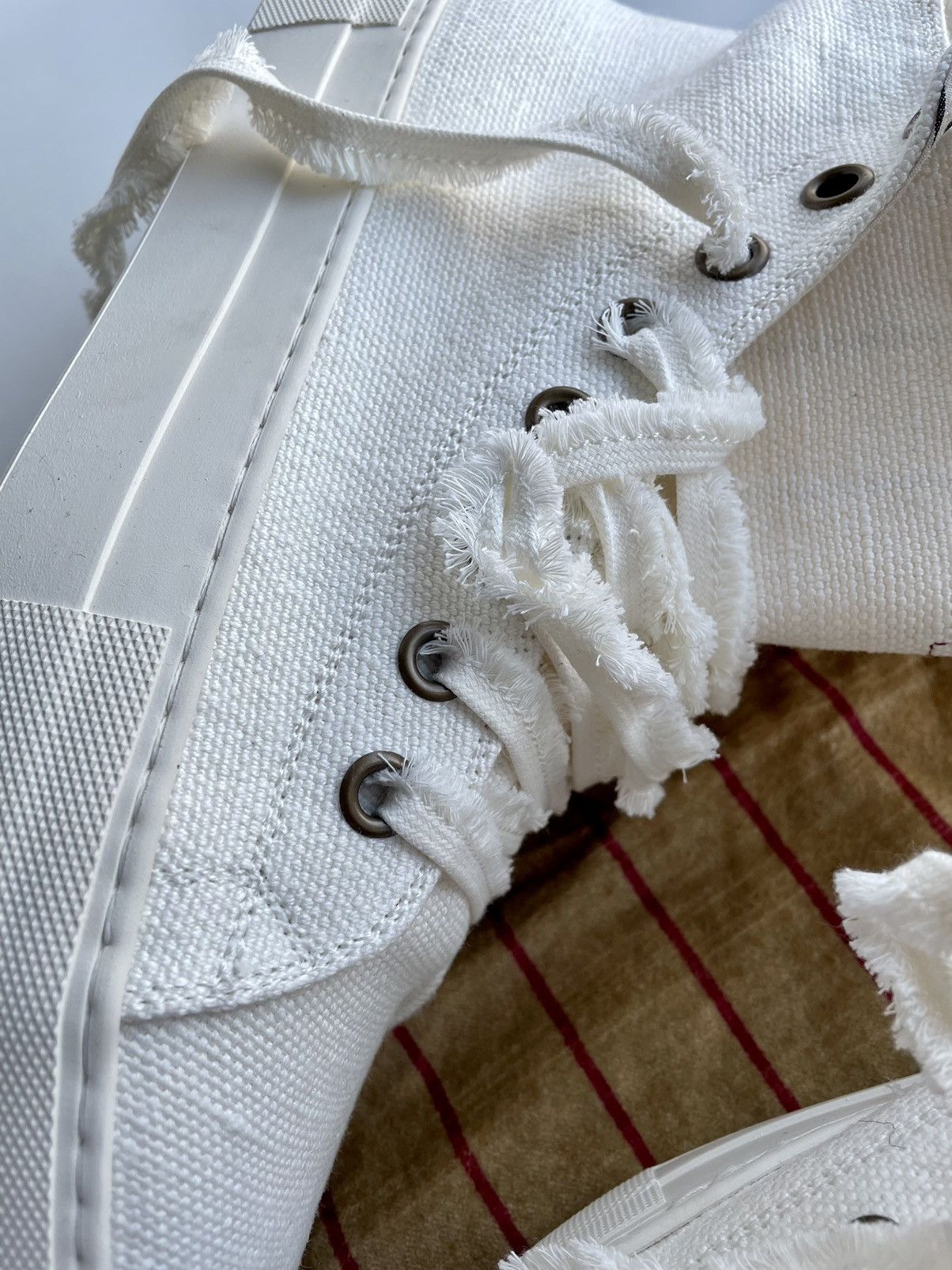 Uma Wang Uma Wang White Canvas Tennis Shoe Hi Top Sneakers Size 43 Size US 9.5 / EU 42-43 - 4 Thumbnail