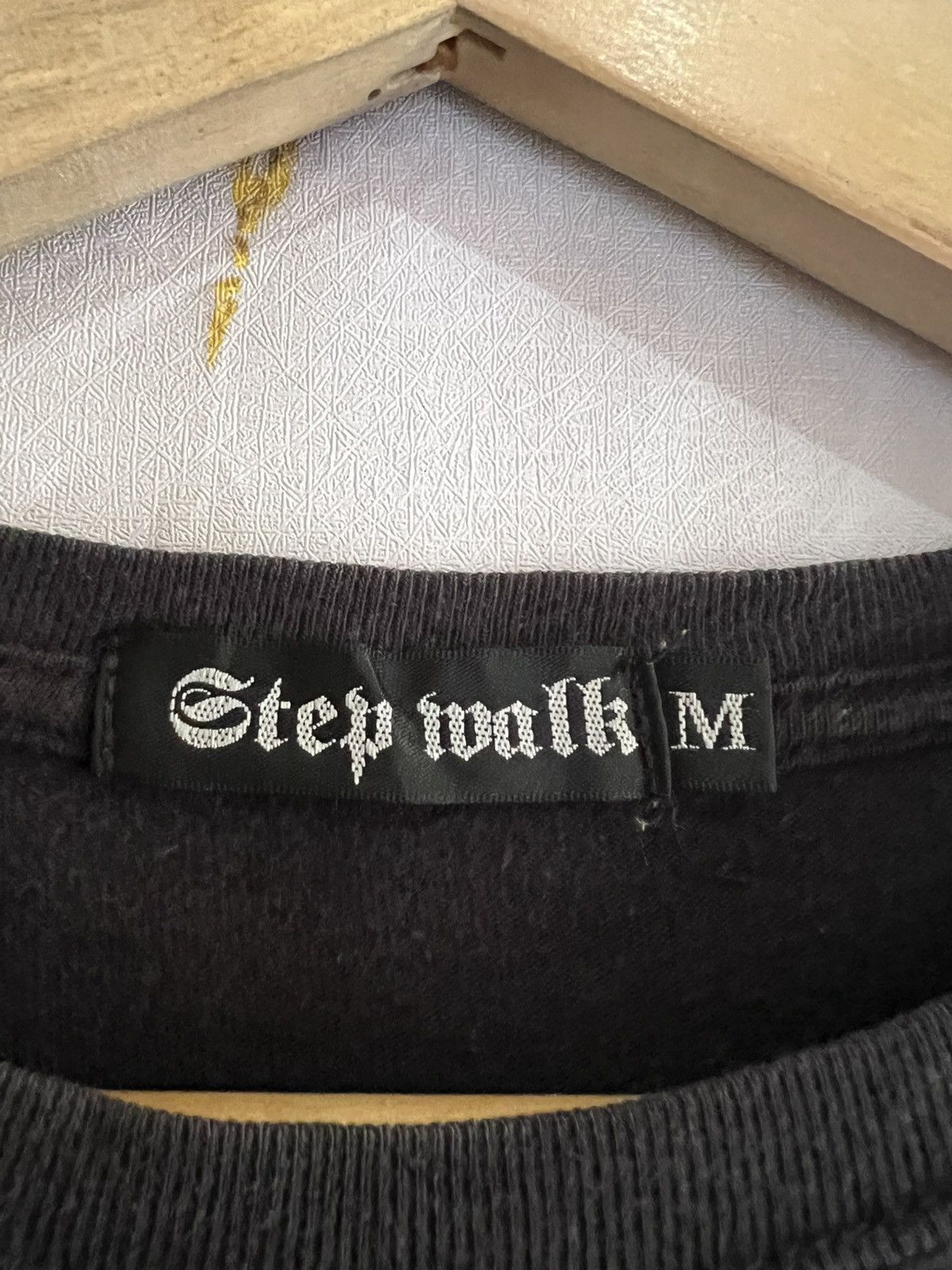Japanese Brand Glorious Day Graphic Tee / Step Walks T-Shirt Size US M / EU 48-50 / 2 - 8 Thumbnail