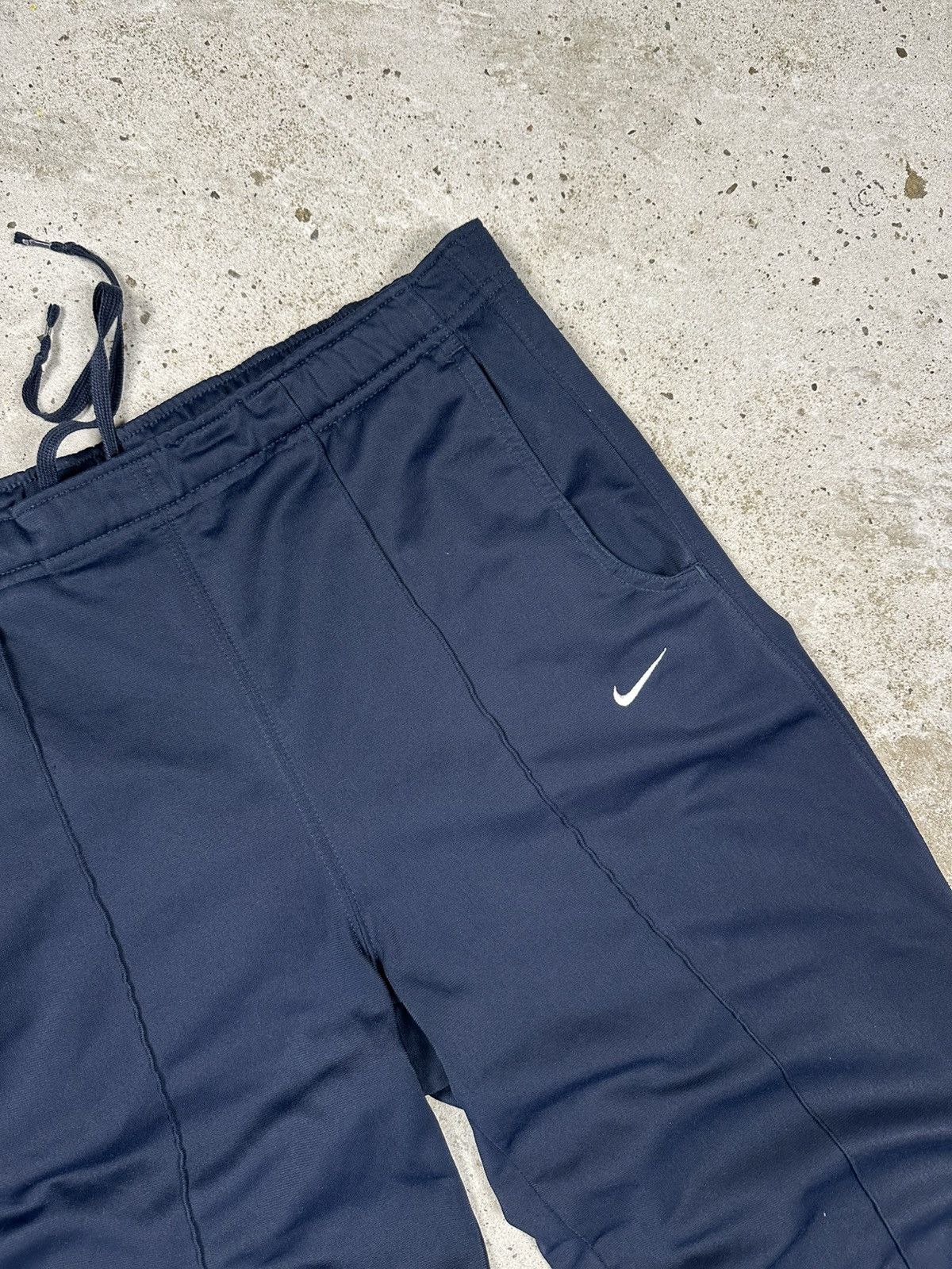 Nike Vintage Y2K Nike Baggy Navy Track Pants Swoosh rare usa Size US 32 / EU 48 - 7 Thumbnail