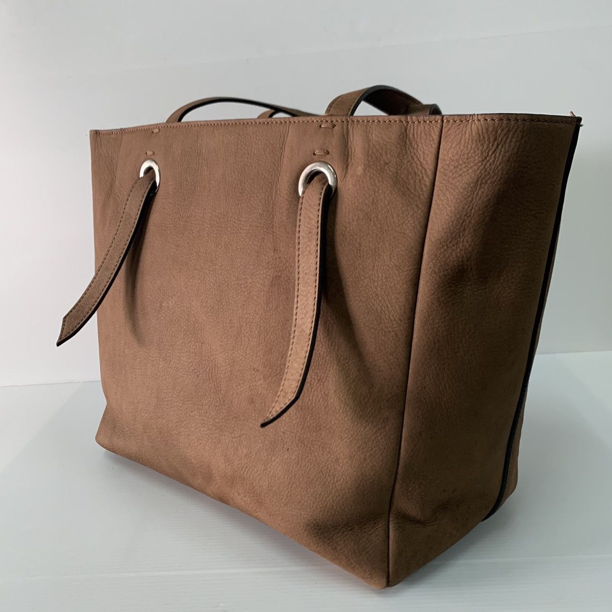 Iceberg 💥‼️HOT ITEM‼️💥Authentic Iceberg Leather Tote Bag Size ONE SIZE - 4 Thumbnail