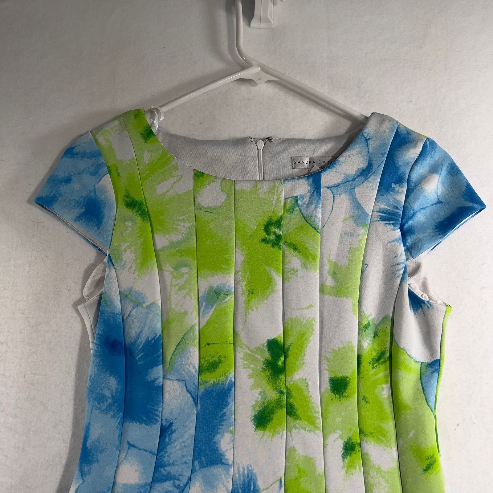 Other Sandra Darren Sheath Dress 6 Floral Pleated Stretch Resort Size M / US 6-8 / IT 42-44 - 4 Thumbnail