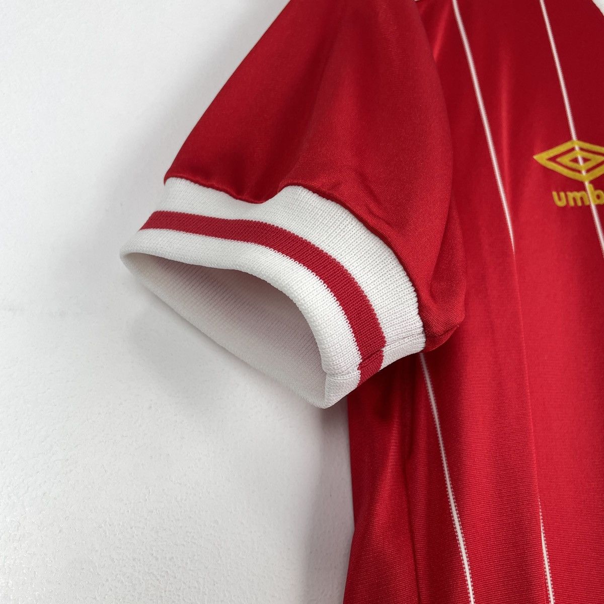Umbro Vintage Liverpool 1982/1985 Umbro Home Jersey Ultra Rare Size US S / EU 44-46 / 1 - 9 Thumbnail