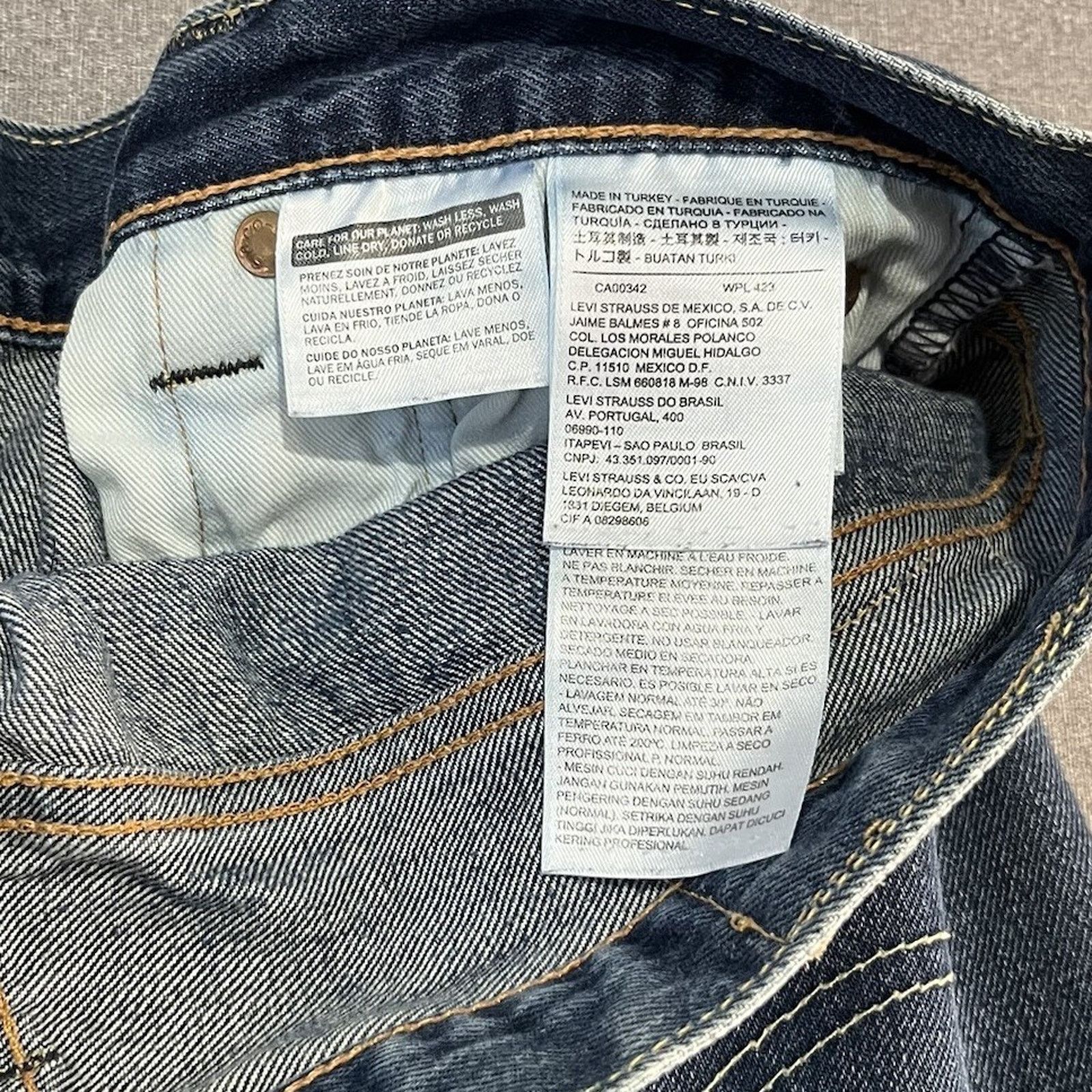 Levi's Levi's 501 Blue Denim 100% Cotton Straight Mens Size 34x32 Size US 34 / EU 50 - 6 Thumbnail