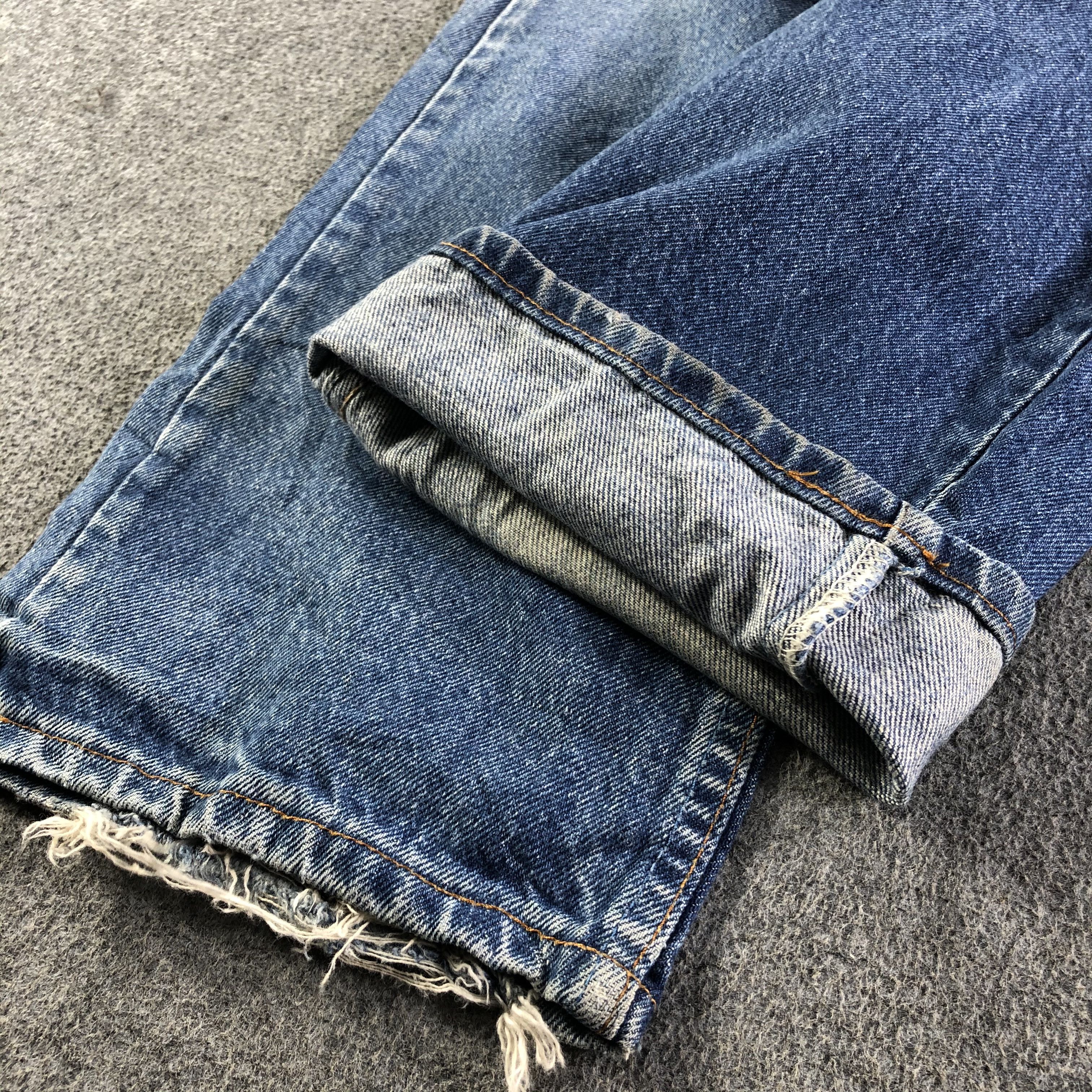 Levi's Vintage Blue Wash Levis 505 Jeans-J4225 Size US 37 - 7 Thumbnail
