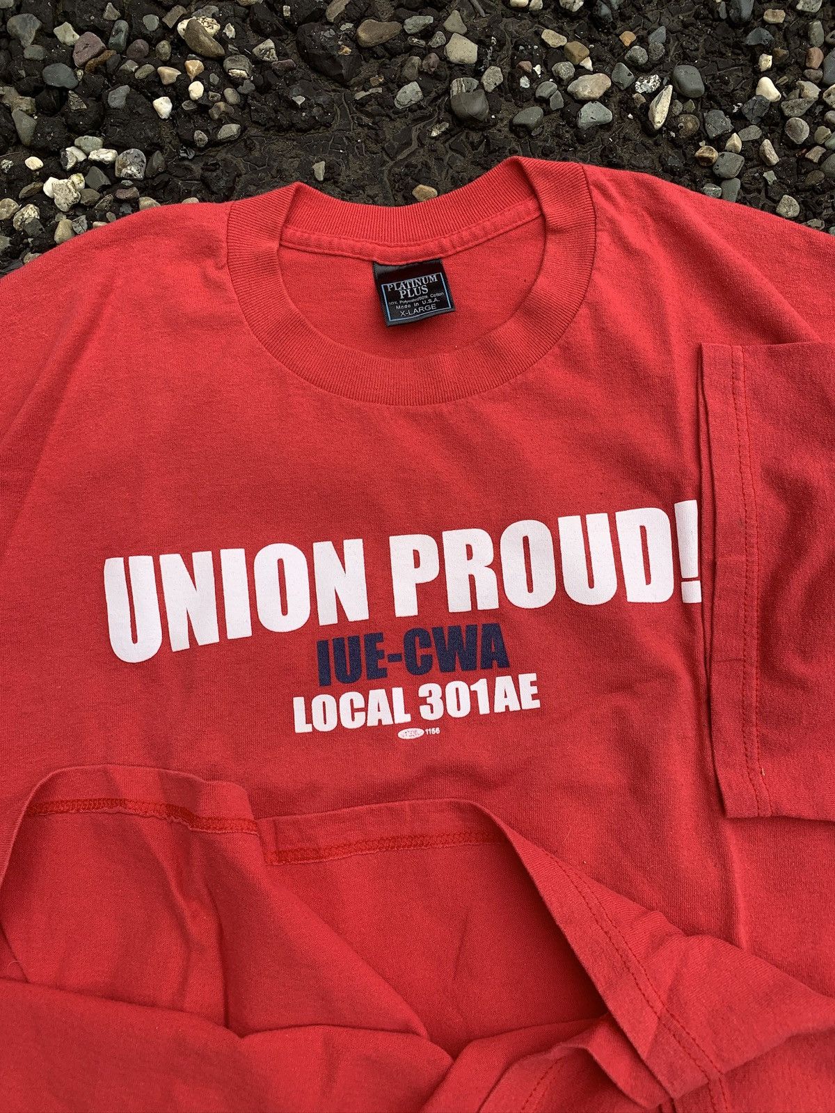 Vintage Vintage Schenectady IUE-CWA Local 301 Labor Union T-Shirt Size US XL / EU 56 / 4 - 3 Thumbnail
